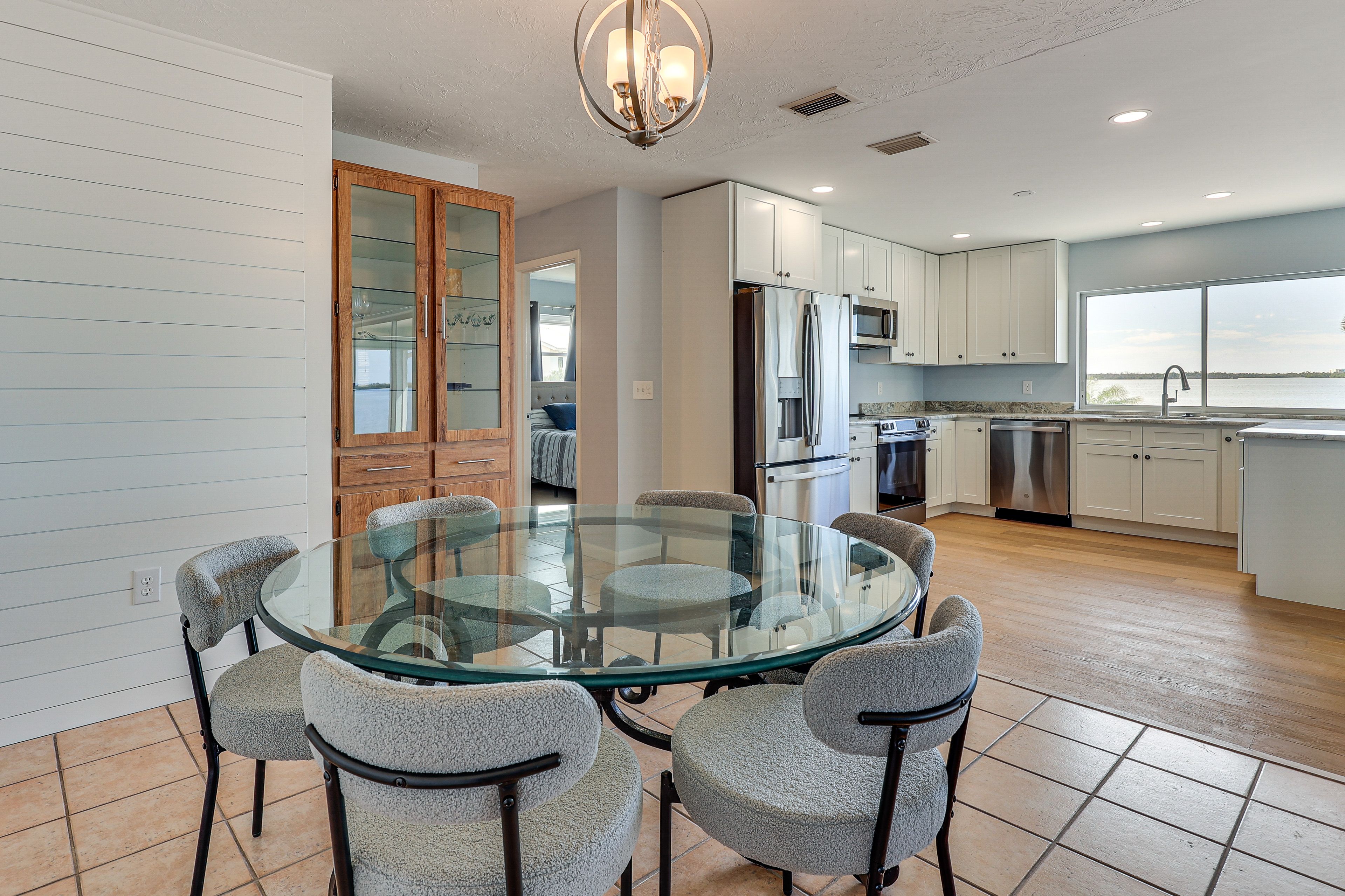 Kitchen & Dining Area | Dishware & Flatware