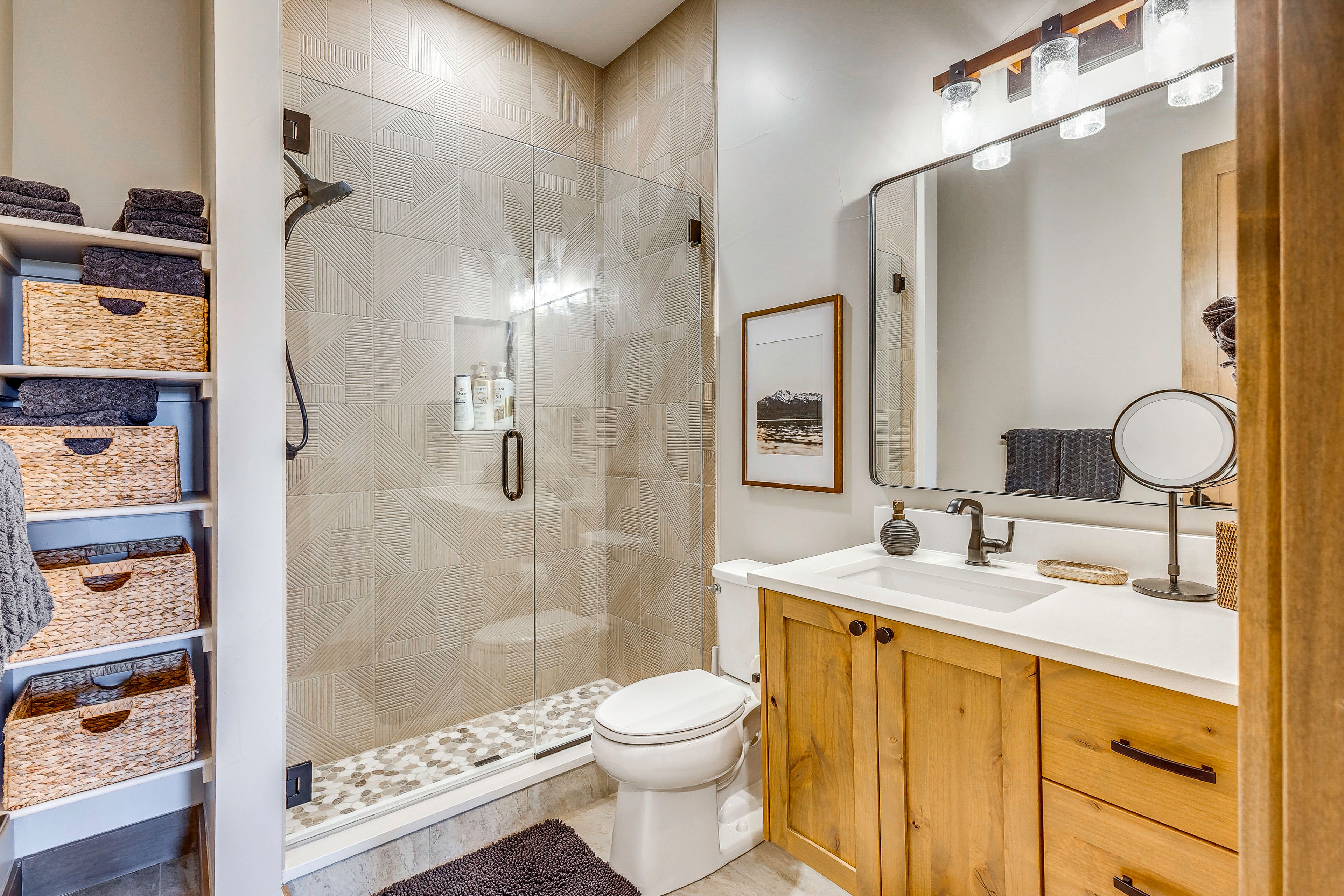 Full Bathroom | Lower Floor