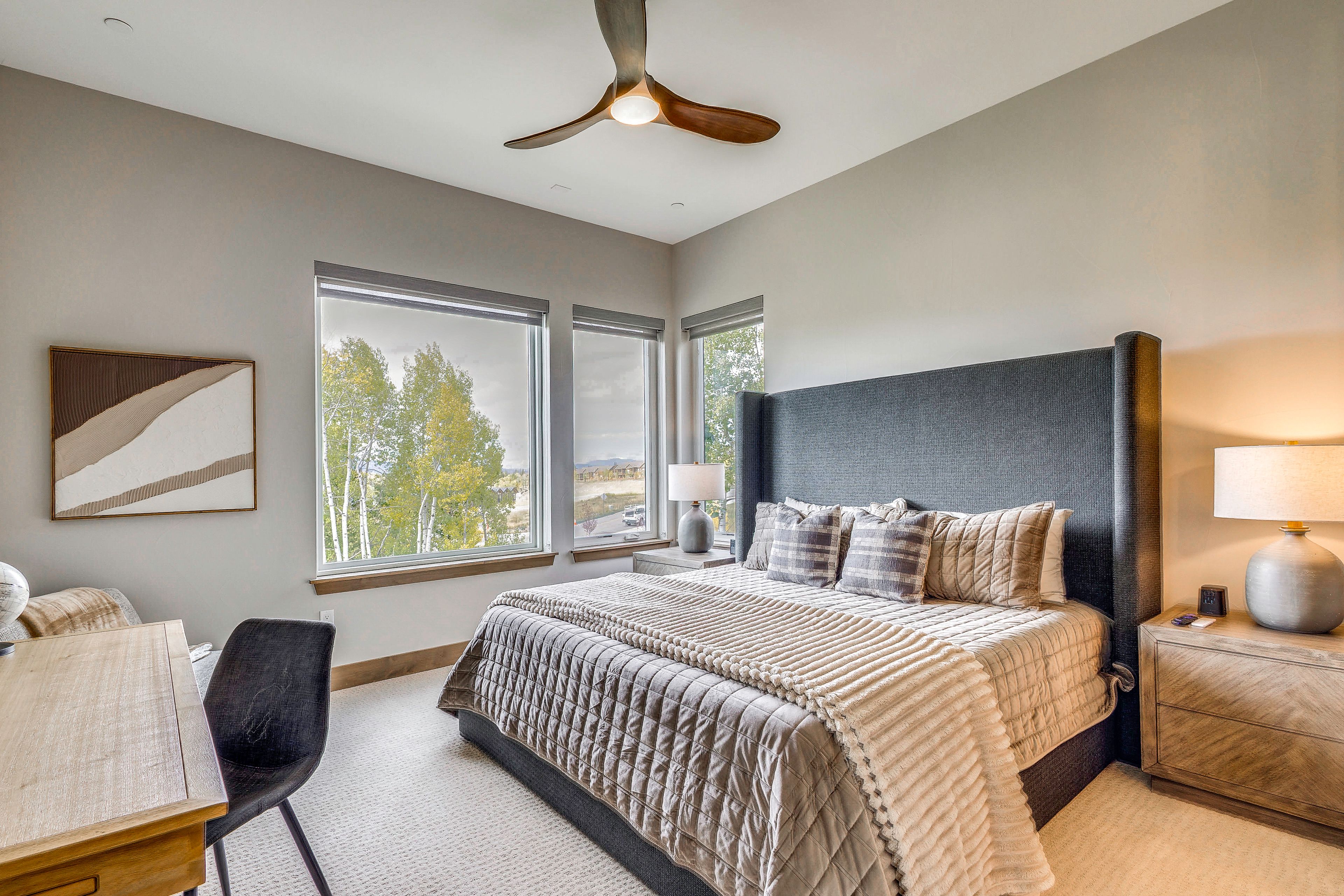 Bedroom 2 | King Bed | En-Suite Bathroom | Lower Floor