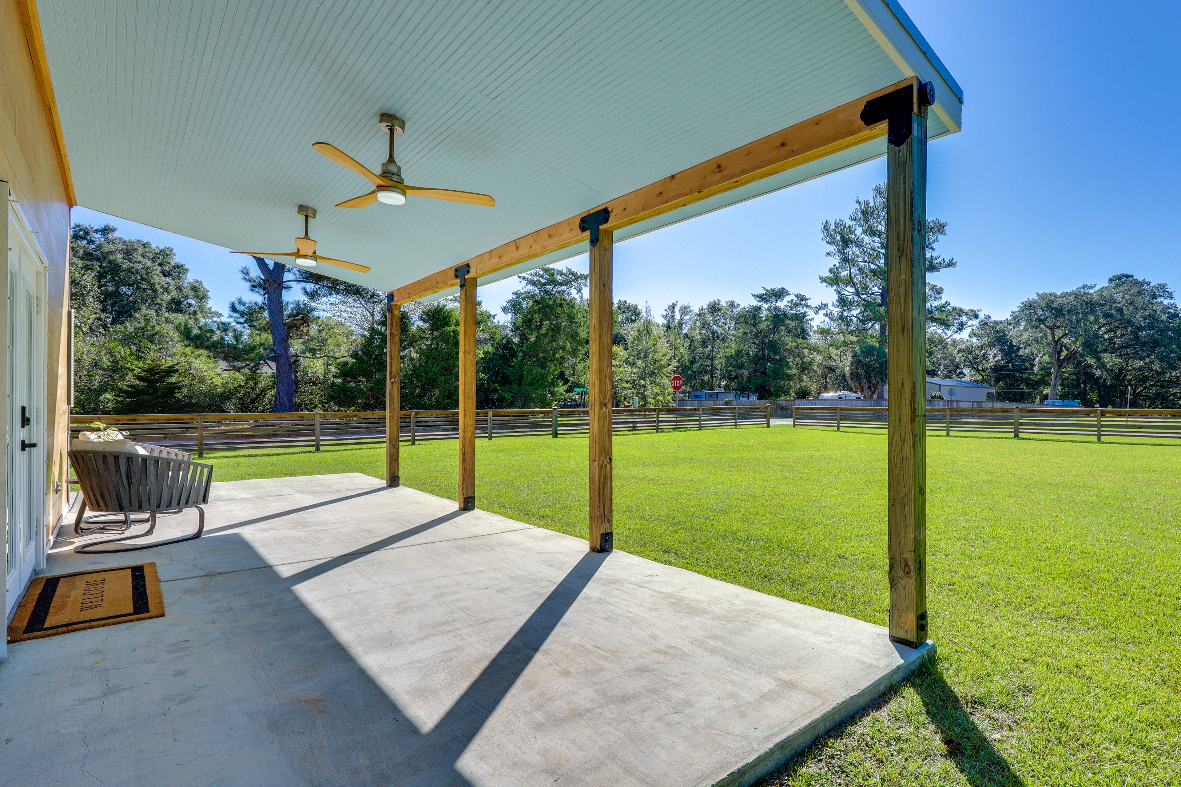 Patio | Outdoor Seating | Yard