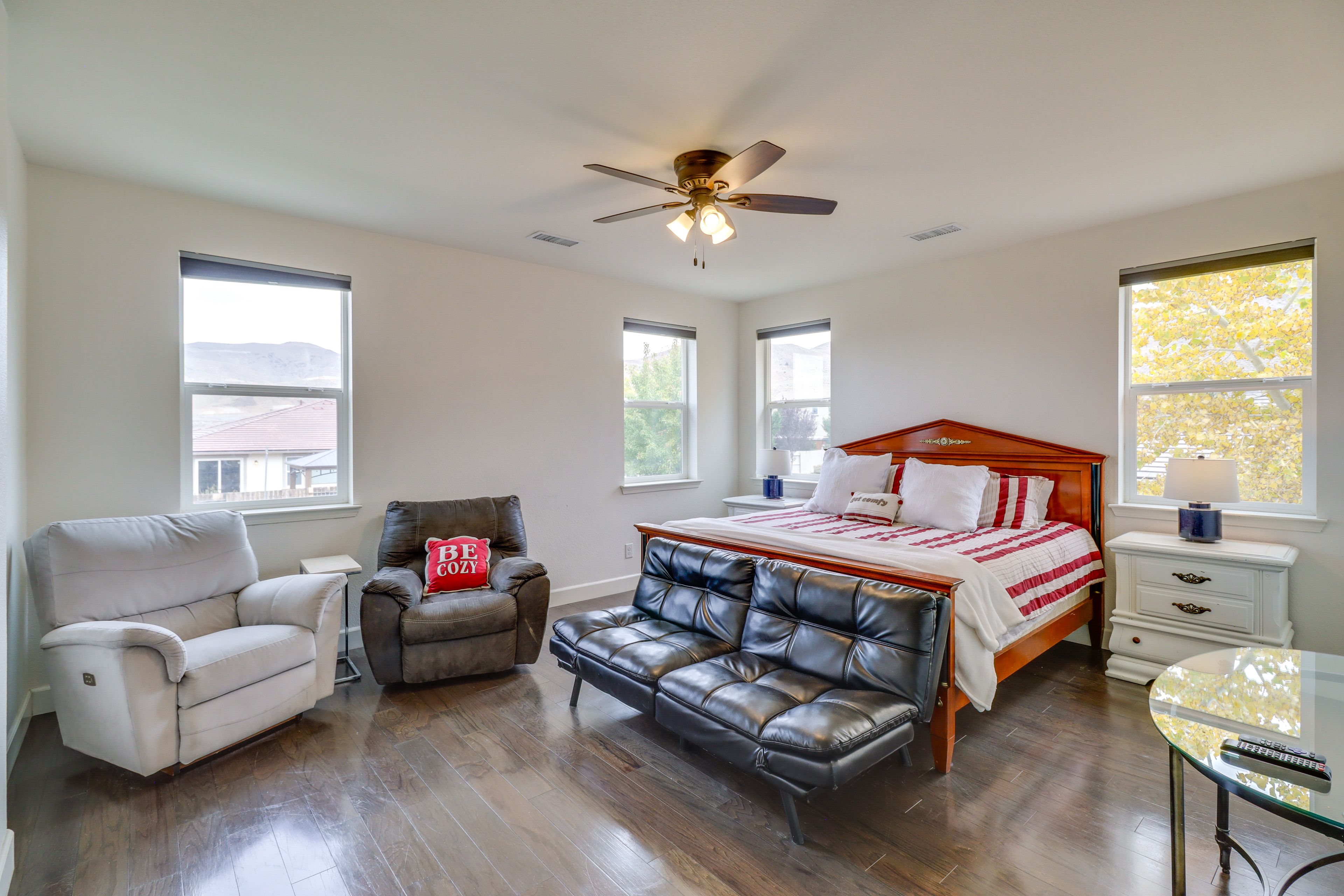 Bedroom 1 | King Bed | Twin Futon | Flat-Screen TV | 2nd Floor