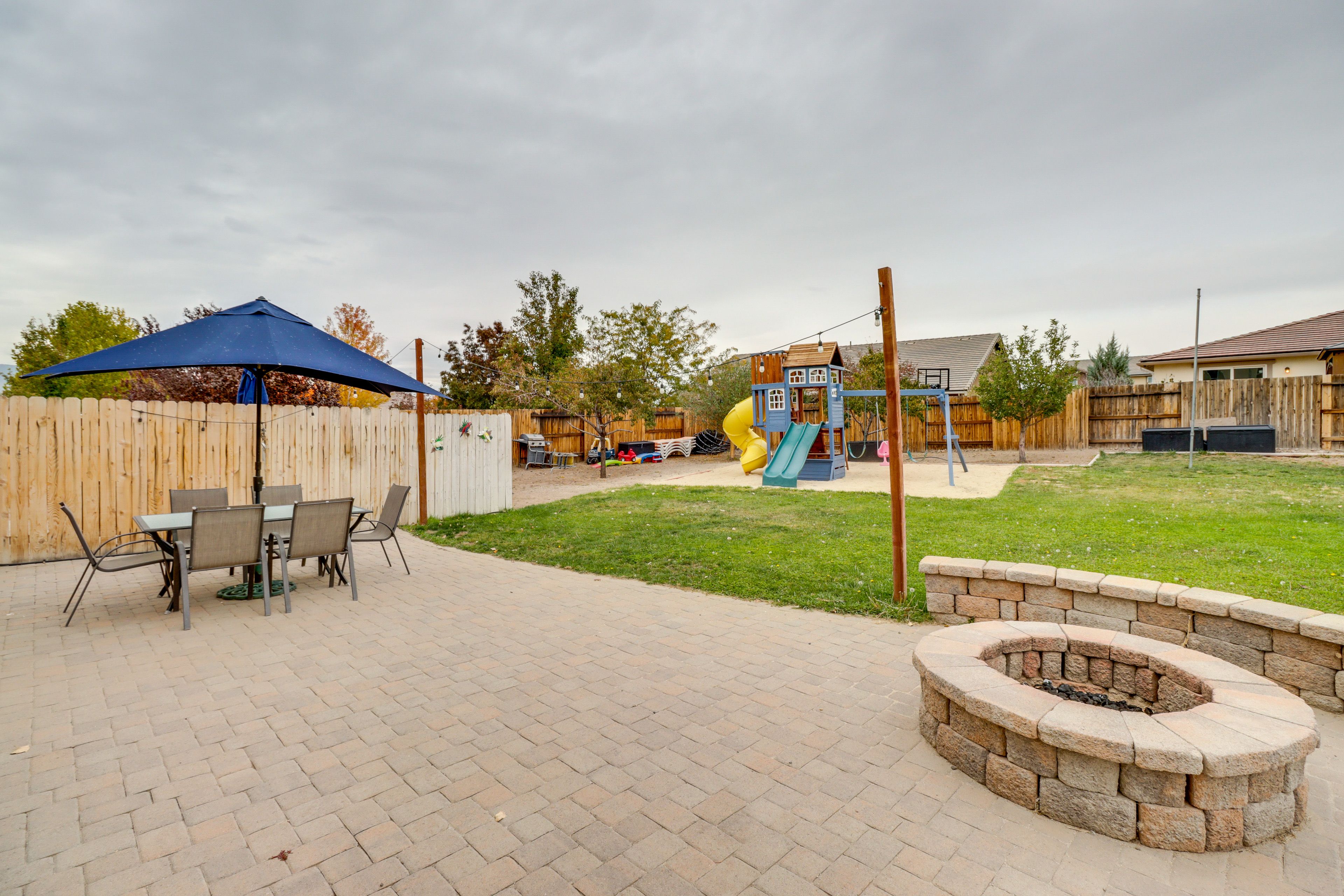 Patio | Dining Area | Fire Pit