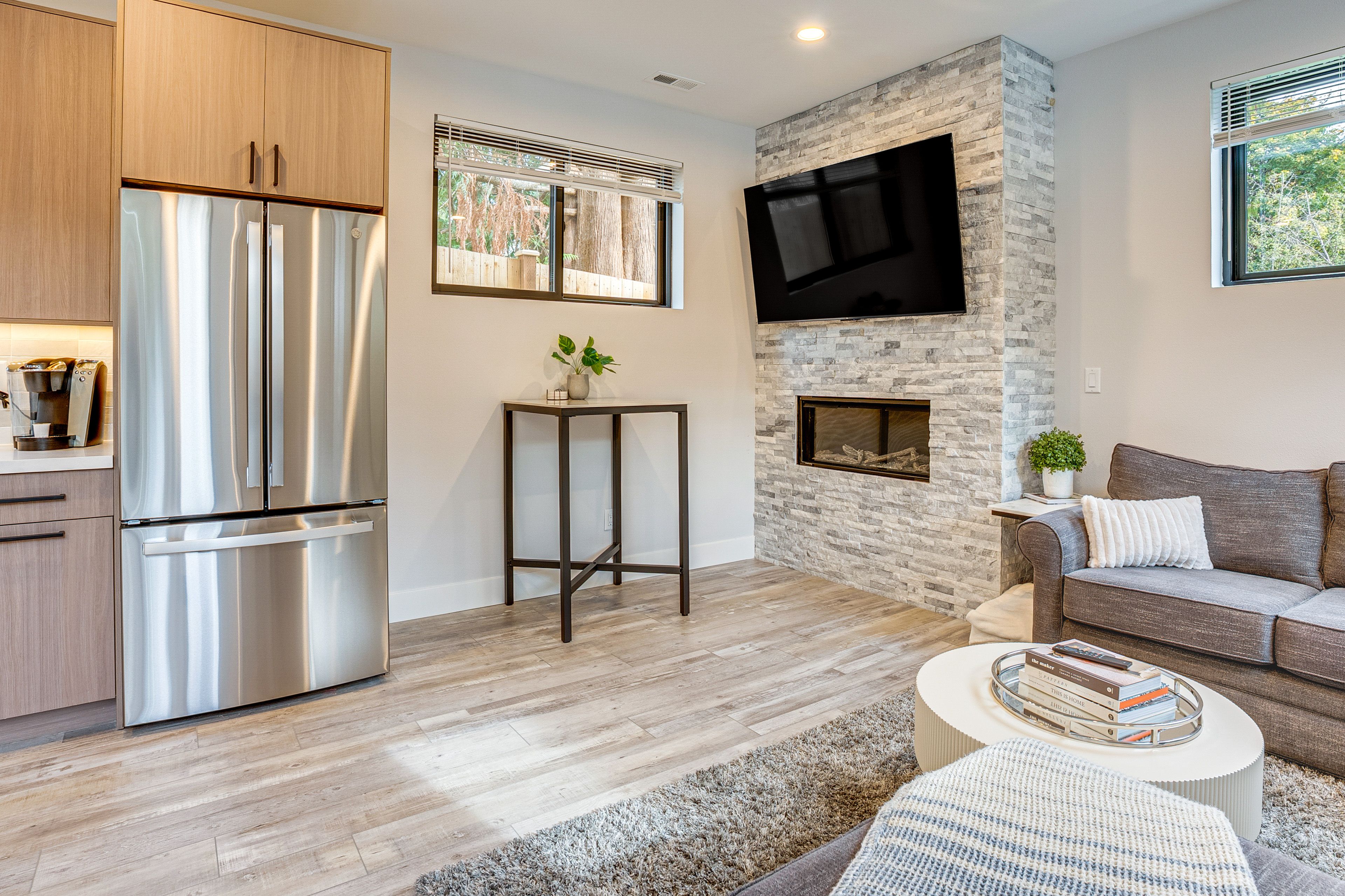 Living Room | Dishware & Flatware | 1st Floor