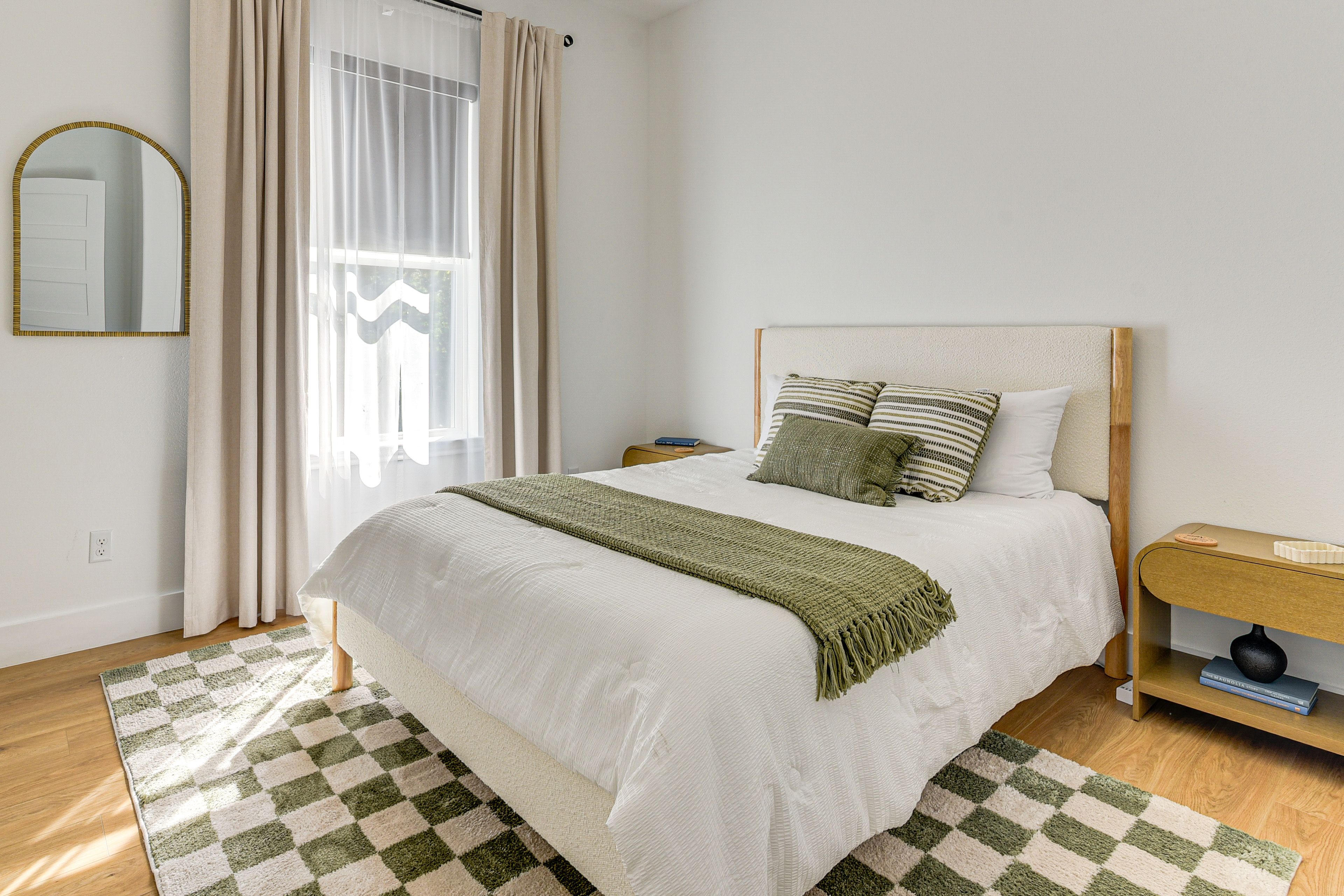 Bedroom 3 | 2nd Floor | Queen Bed | En-Suite Bathroom