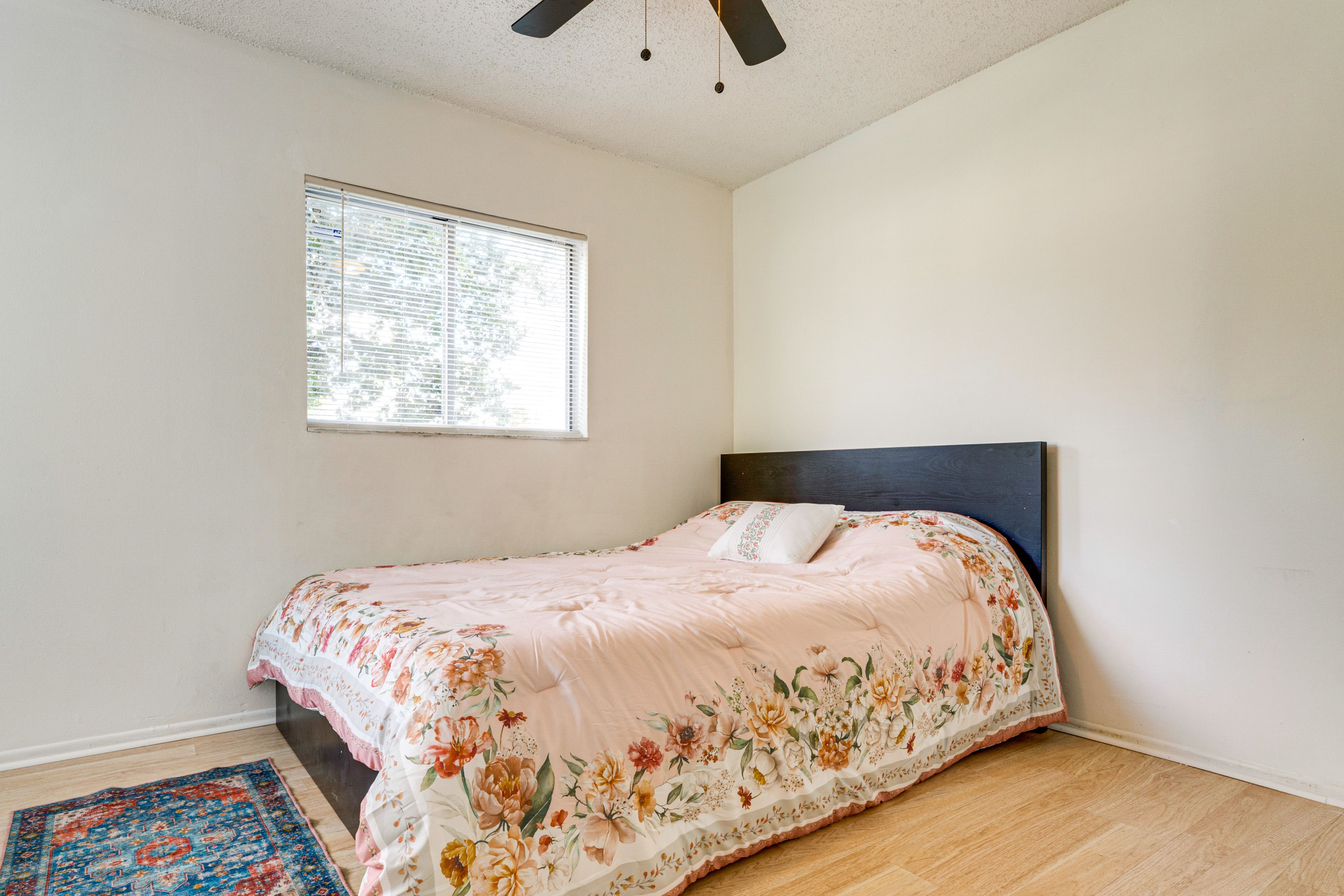 Bedroom 2 | Queen Bed | Linens Provided