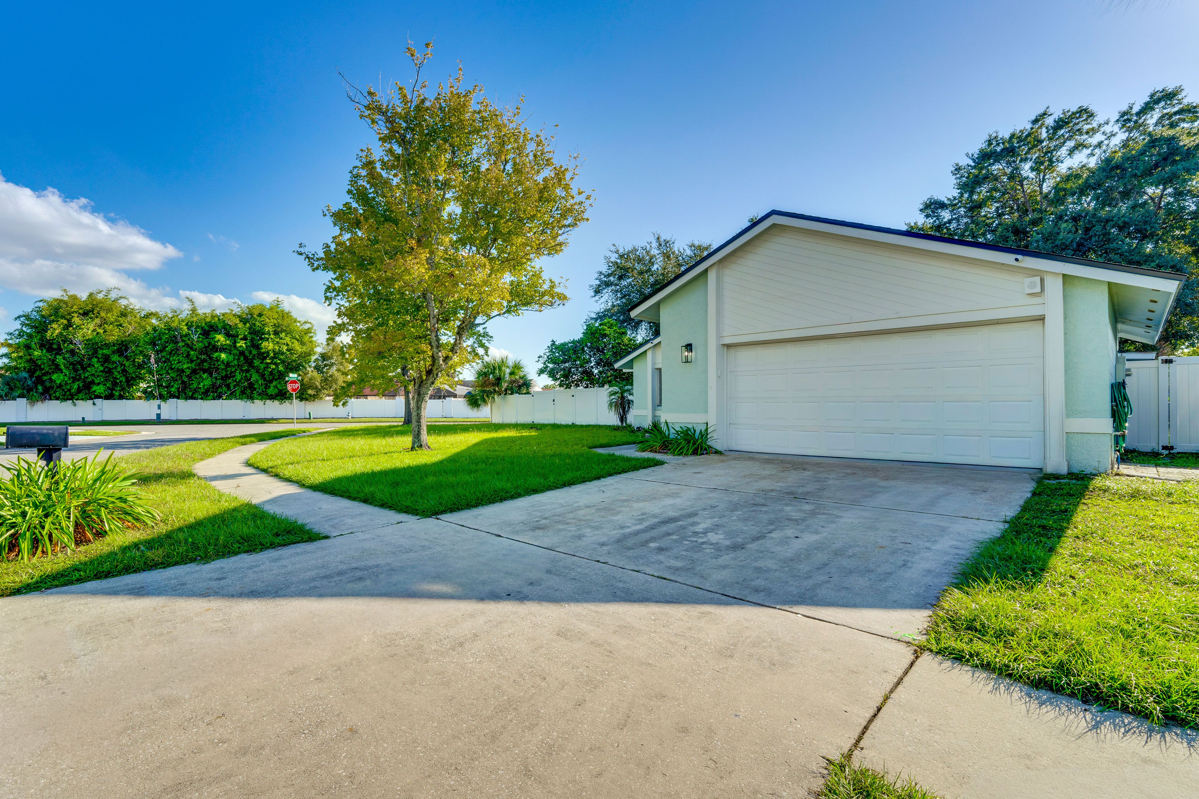 Parking | Driveway (2 Vehicles) | Free Street (First-Come, First-Served)
