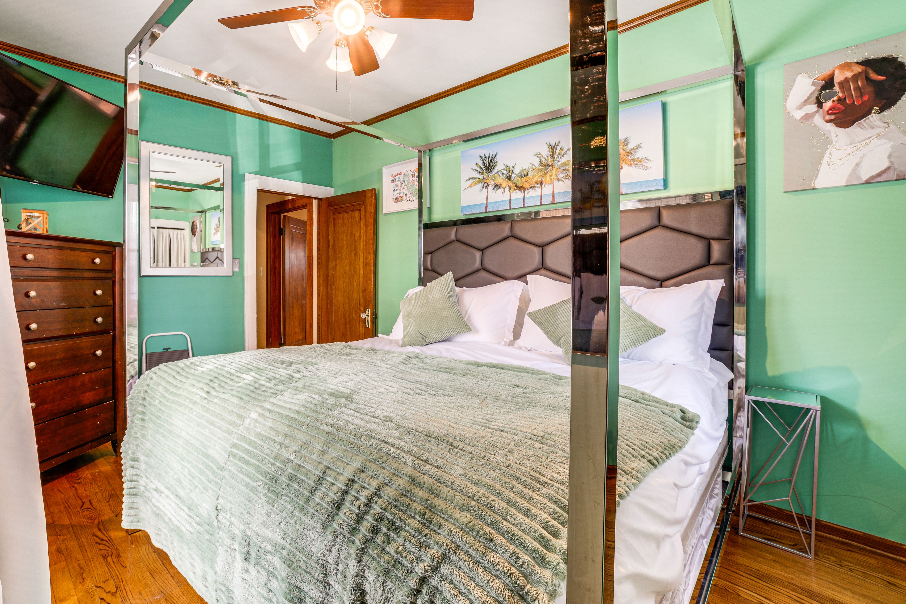 Bedroom 1 | Main Level | King Bed | Smart TV