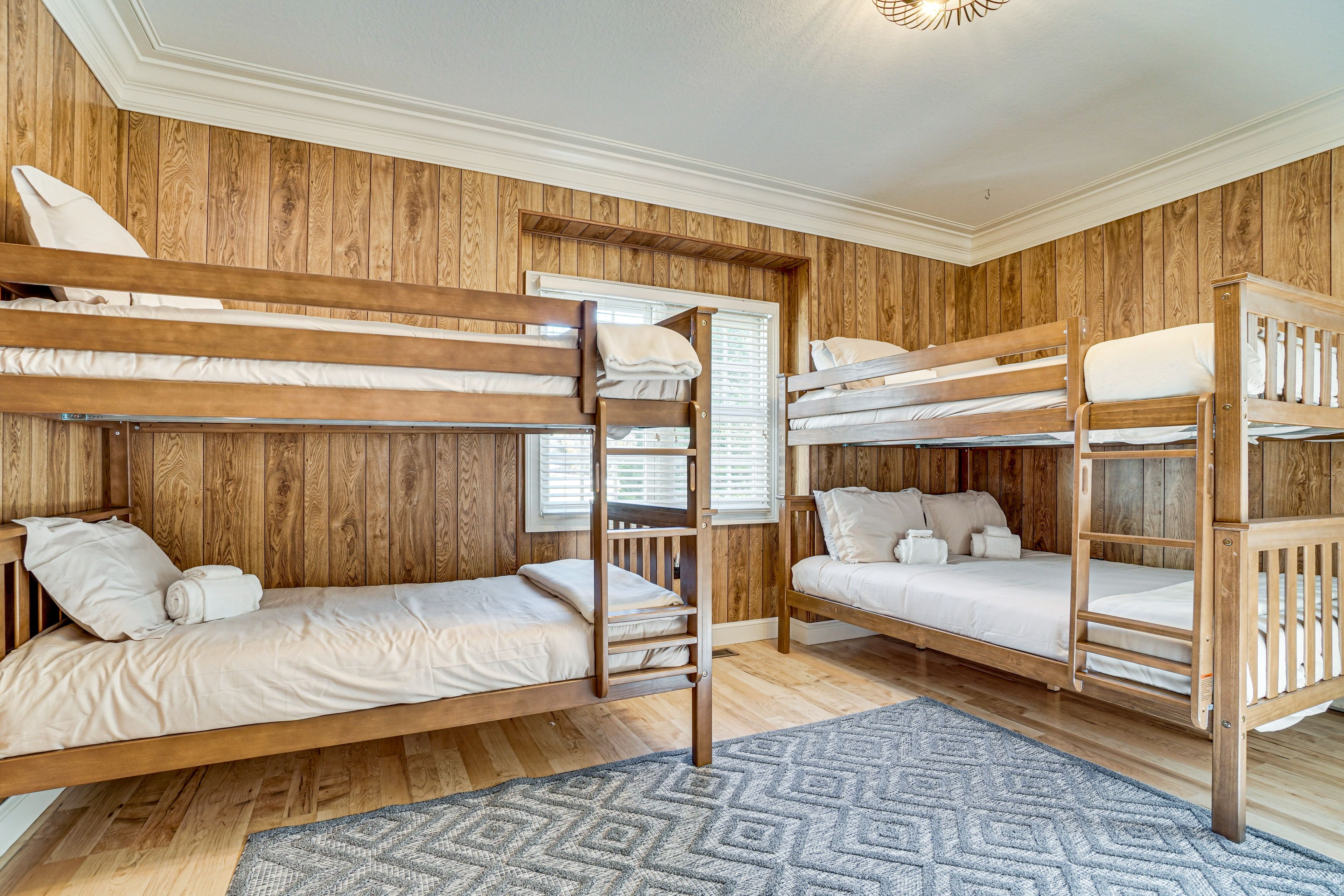 Bedroom 3 | Queen Bunk Bed | Twin Bunk Bed | Main Floor