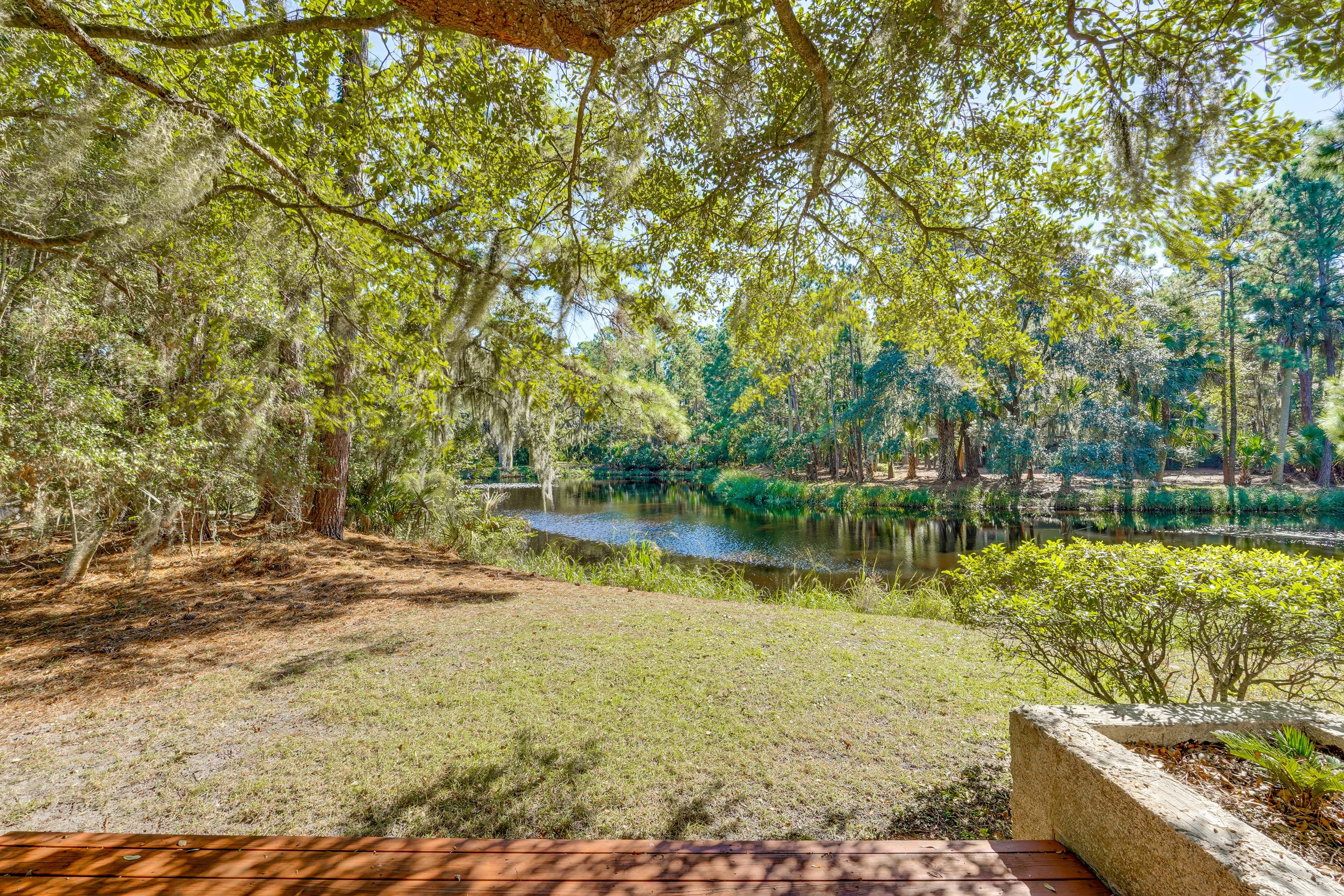 Waterfront Yard | Wildlife Viewing