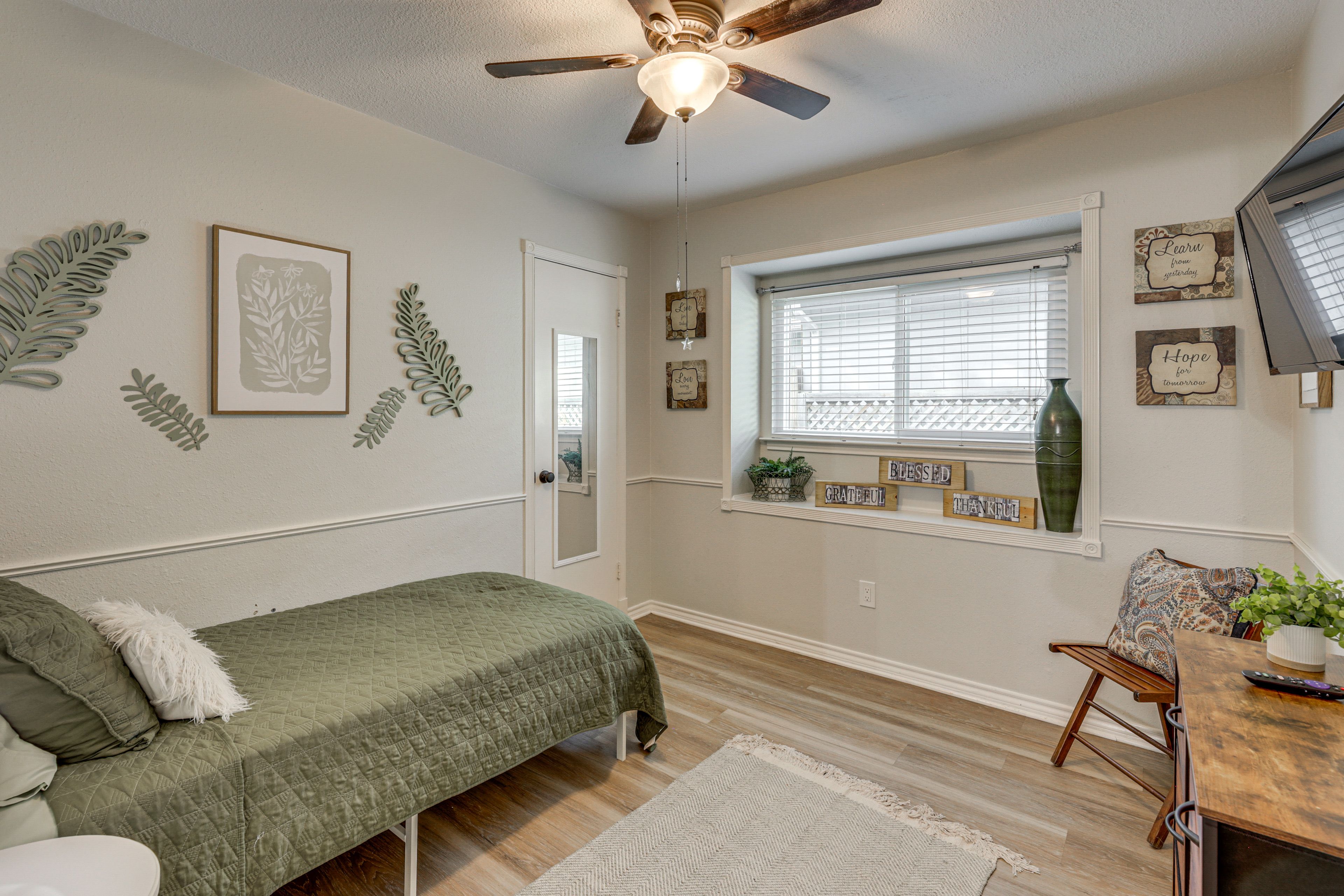 Bedroom 3 | Twin Bed