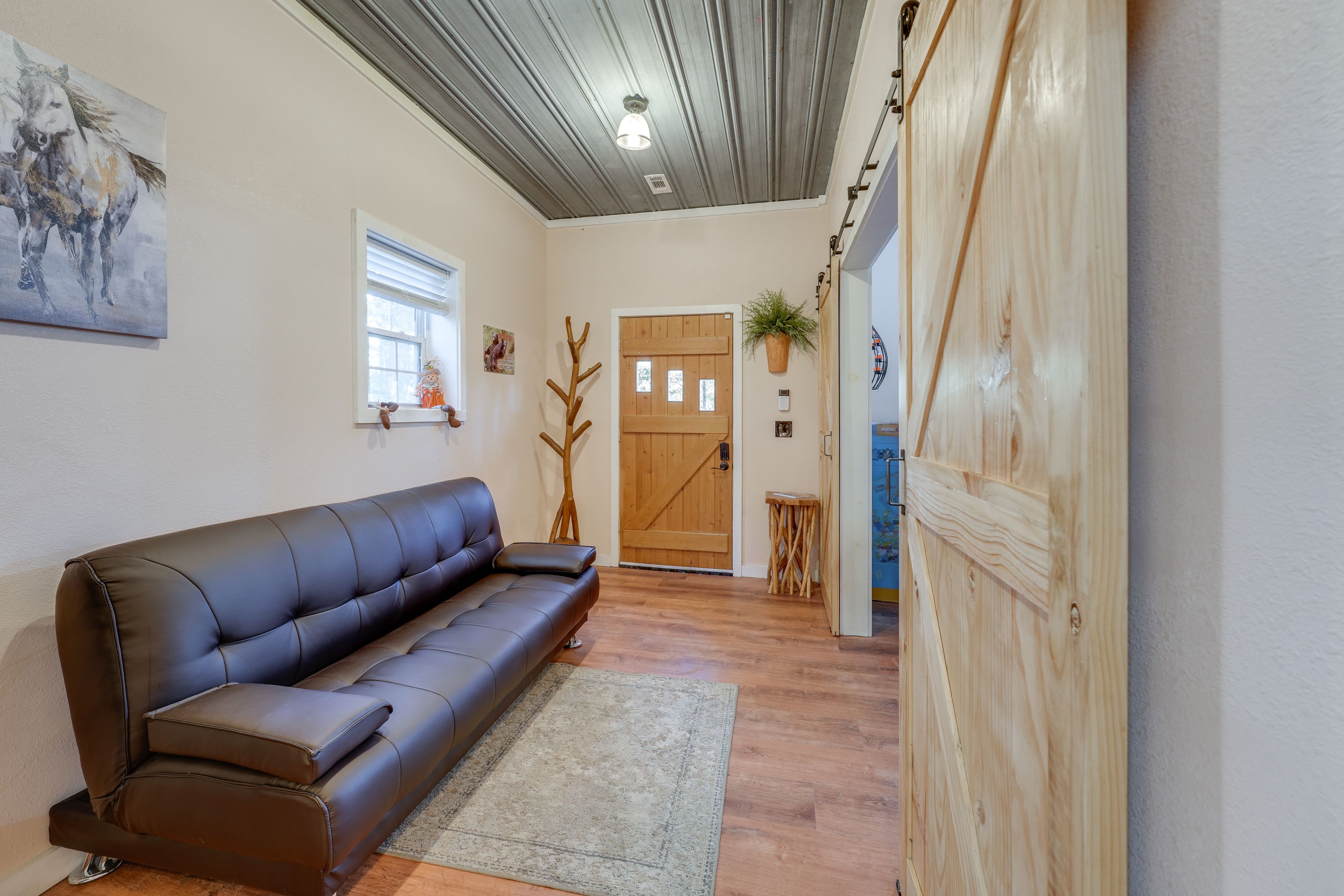 Entryway Sitting Room