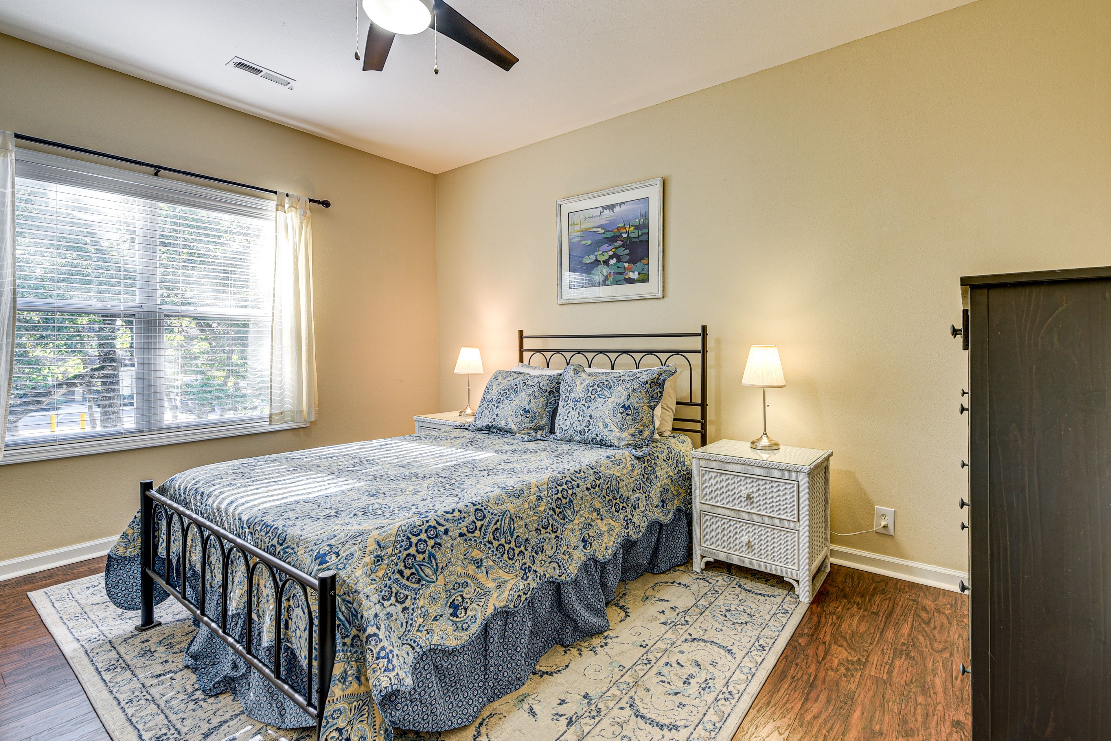 Bedroom 1 | Queen Bed | Linens Provided | Smart TV