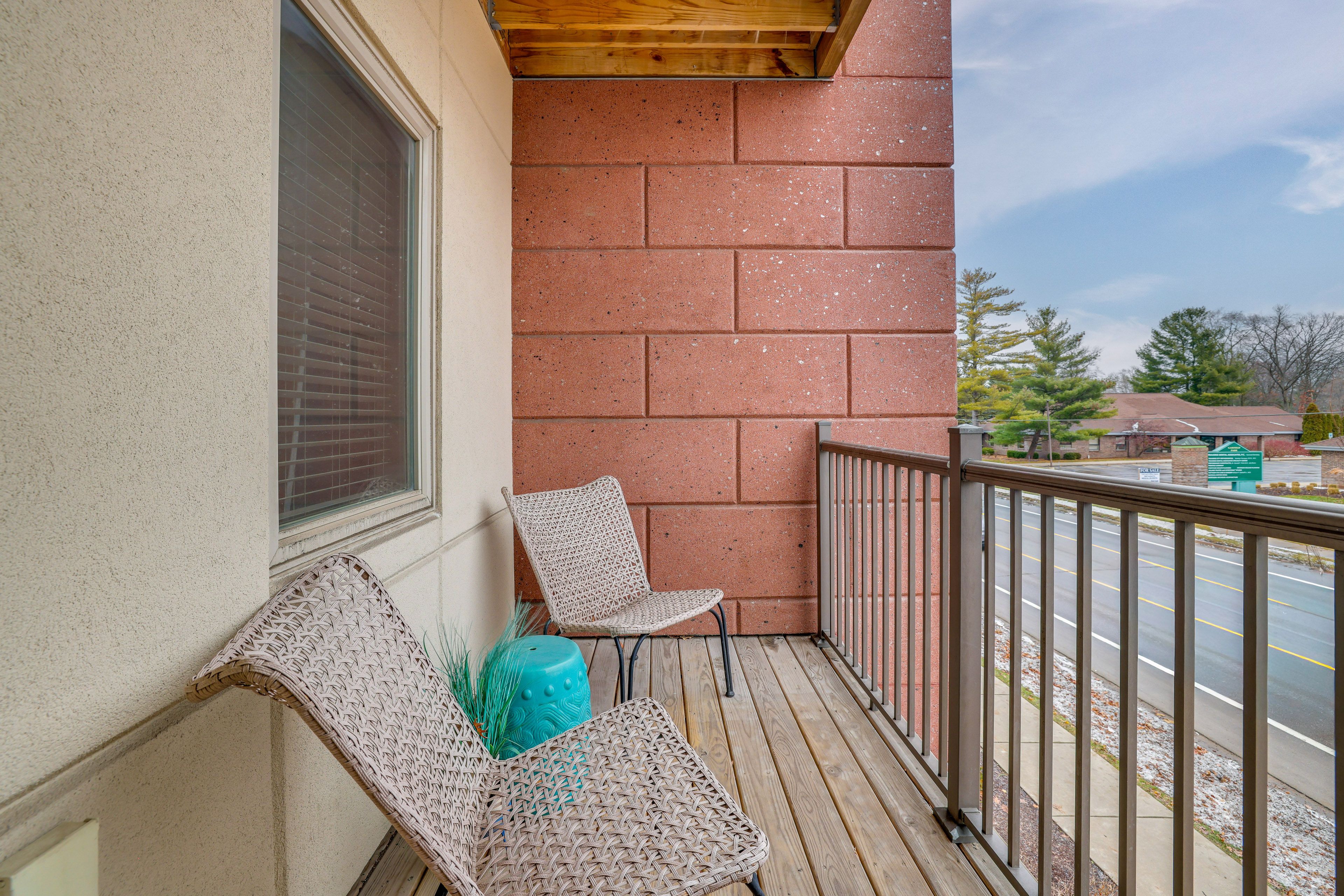 Condo Exterior | Furnished Balcony