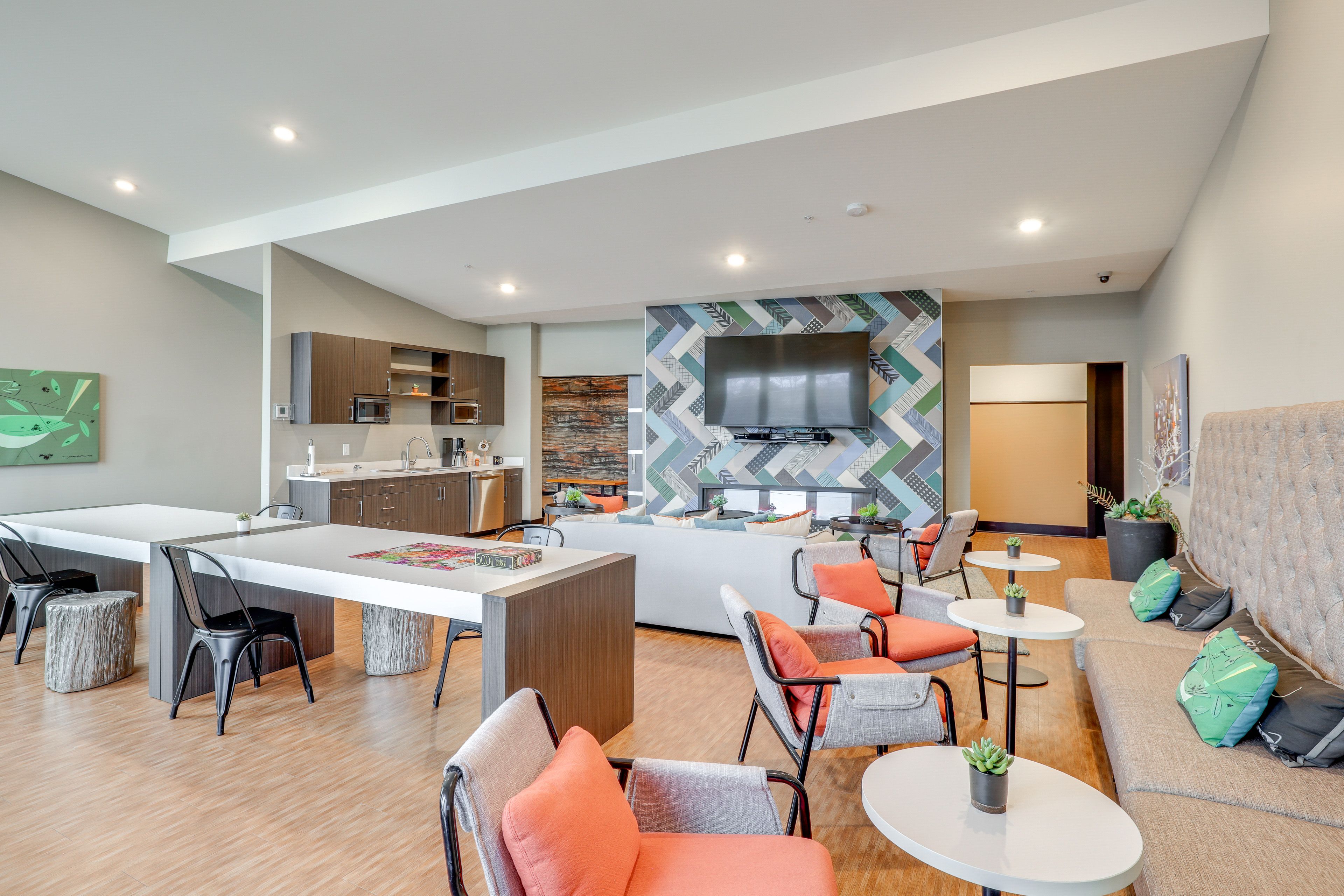 Trailside 45 | Community Lounge | Workspaces | Kitchenette