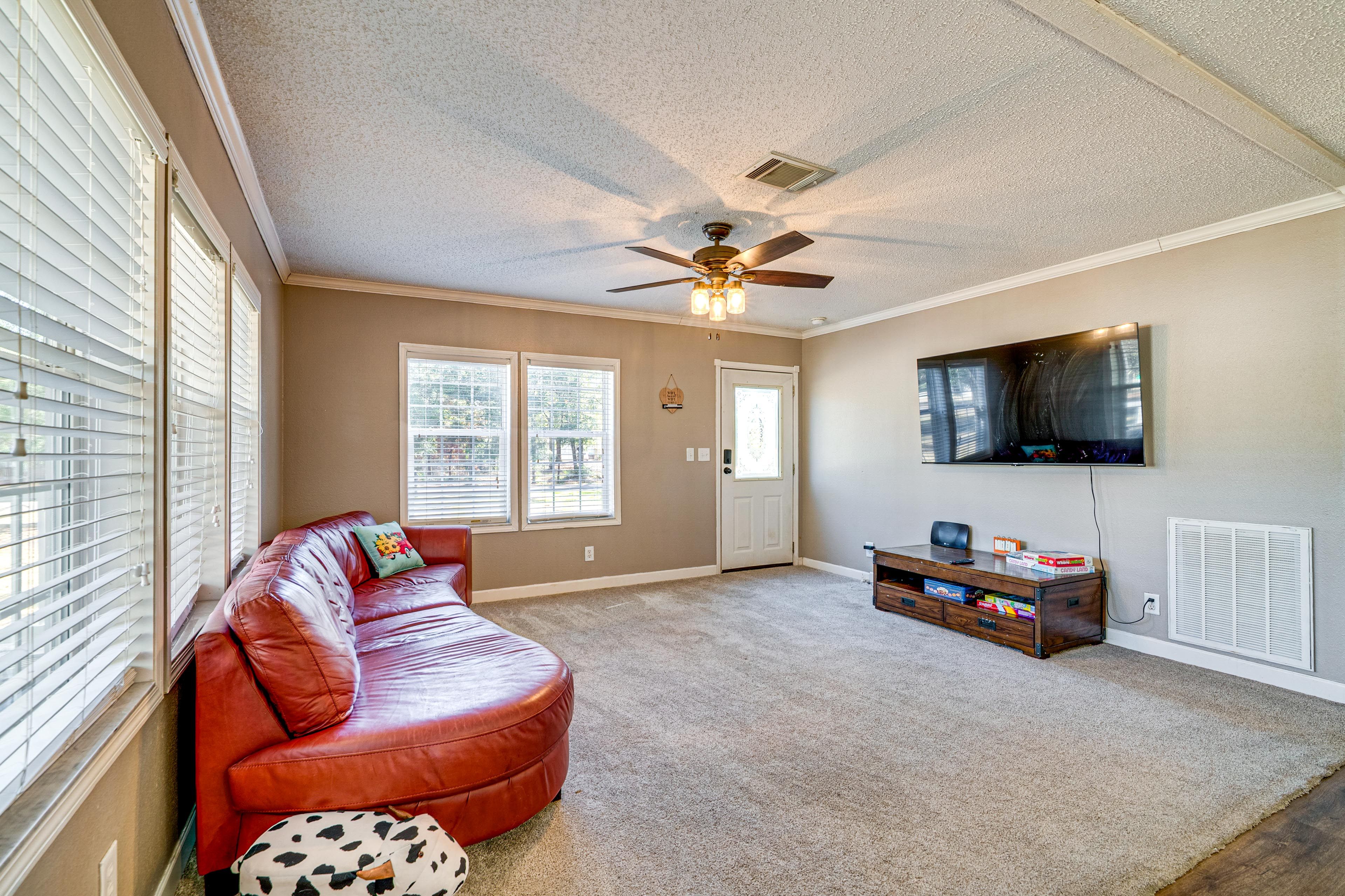 High Springs Vacation Rental | 2BR | 2BA | 1,040 Sq Ft