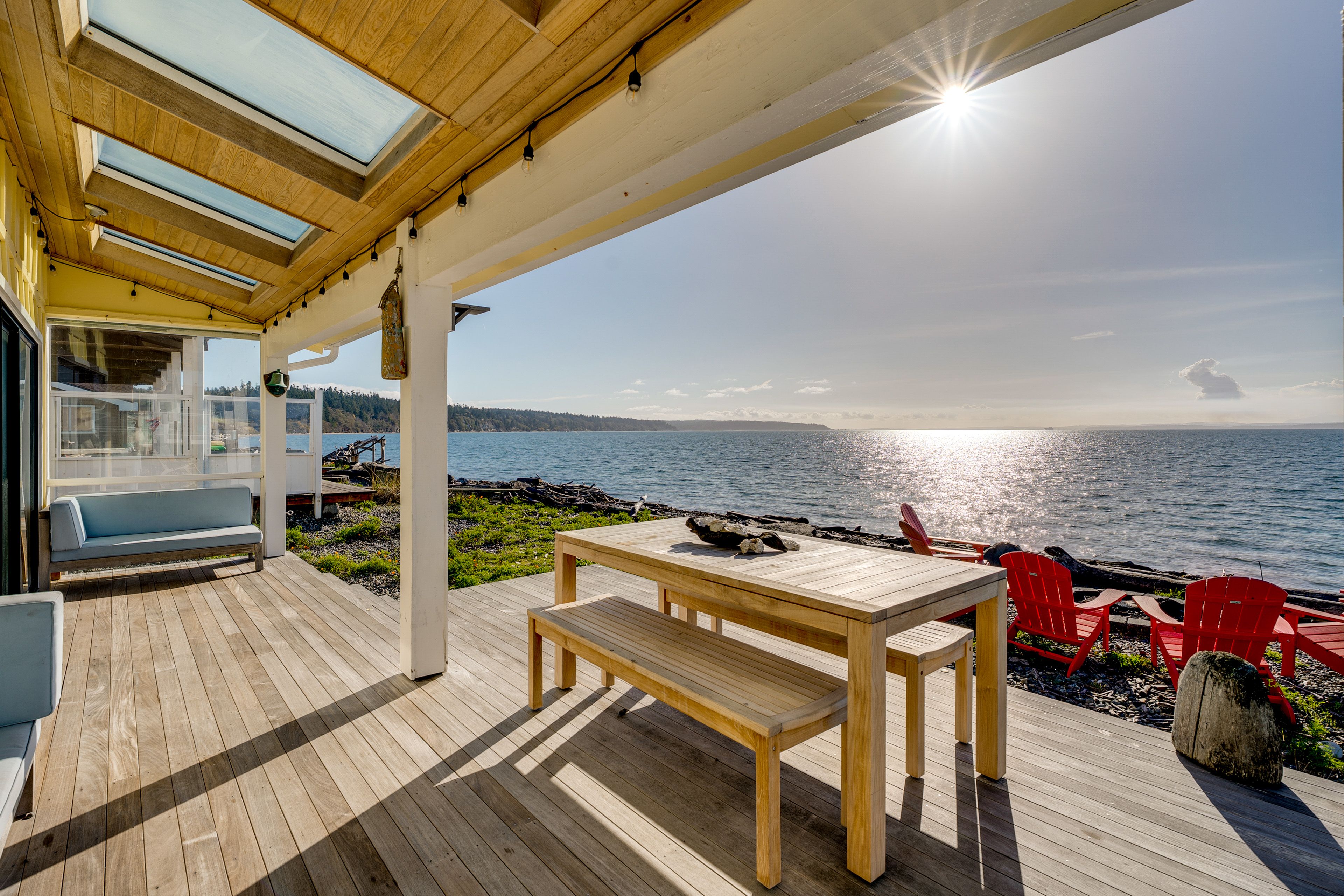 Deck | Dining Area | Puget Sound Views