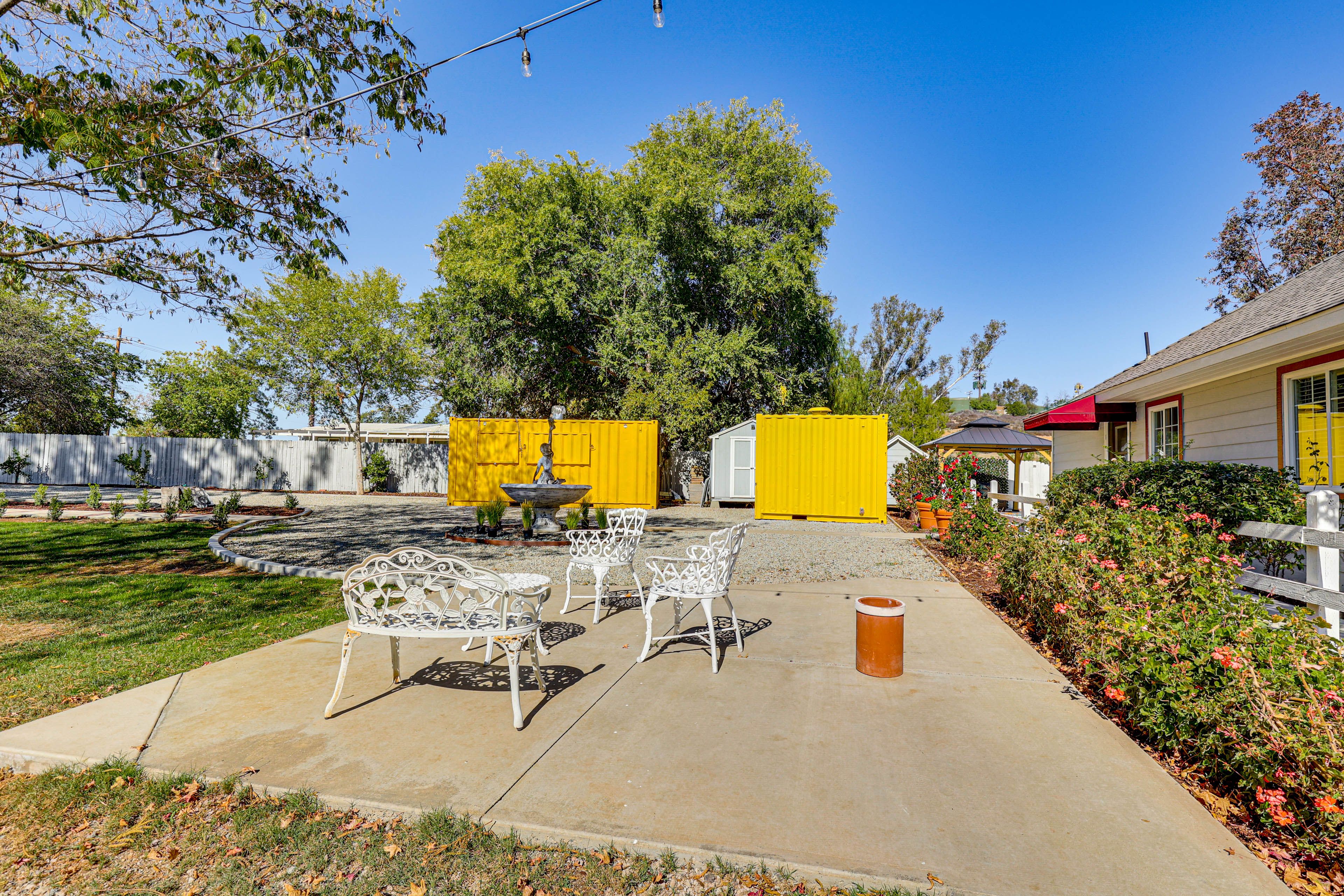 Private Patio | Outdoor Seating