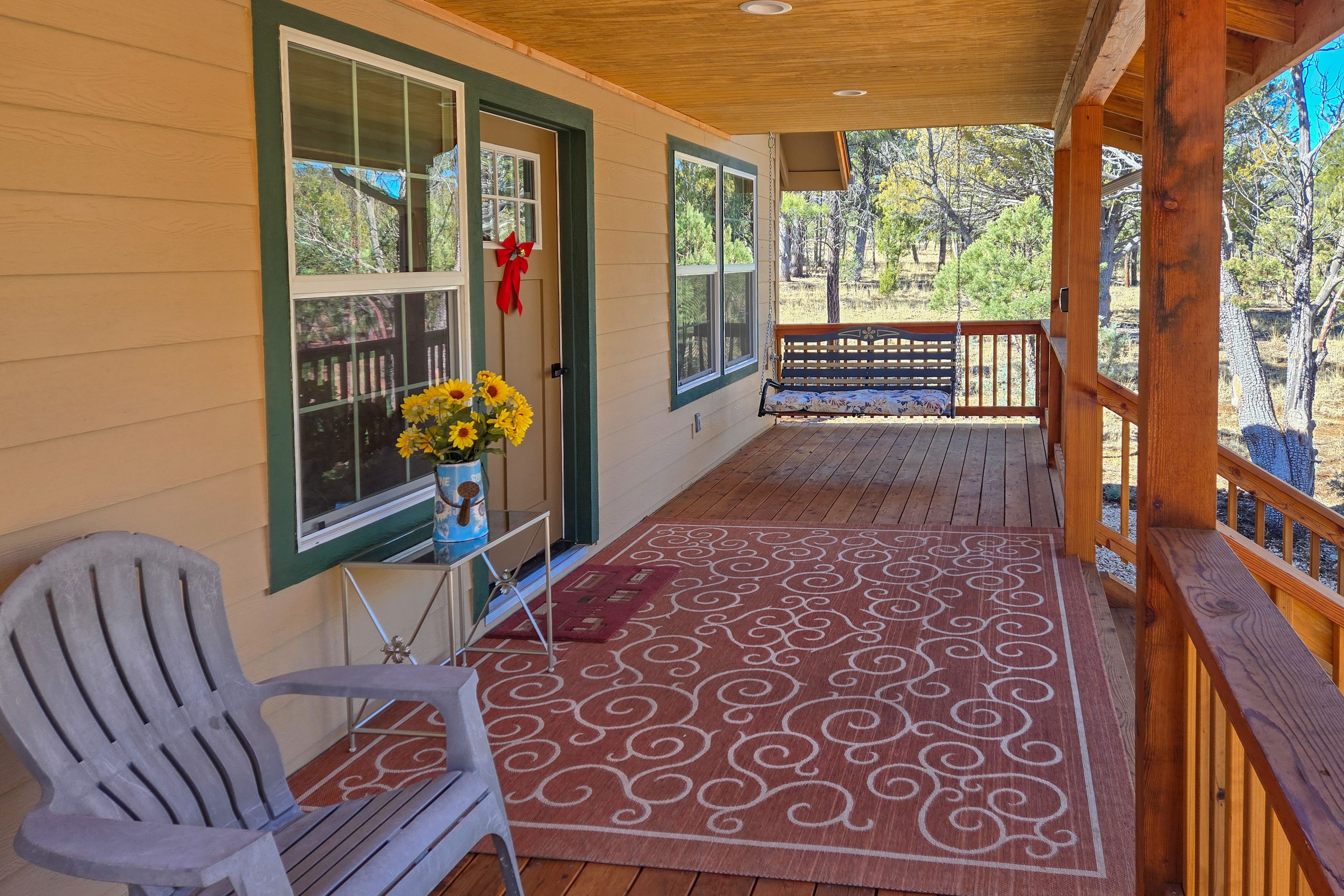 Deck | Gas Grill (Propane Provided)