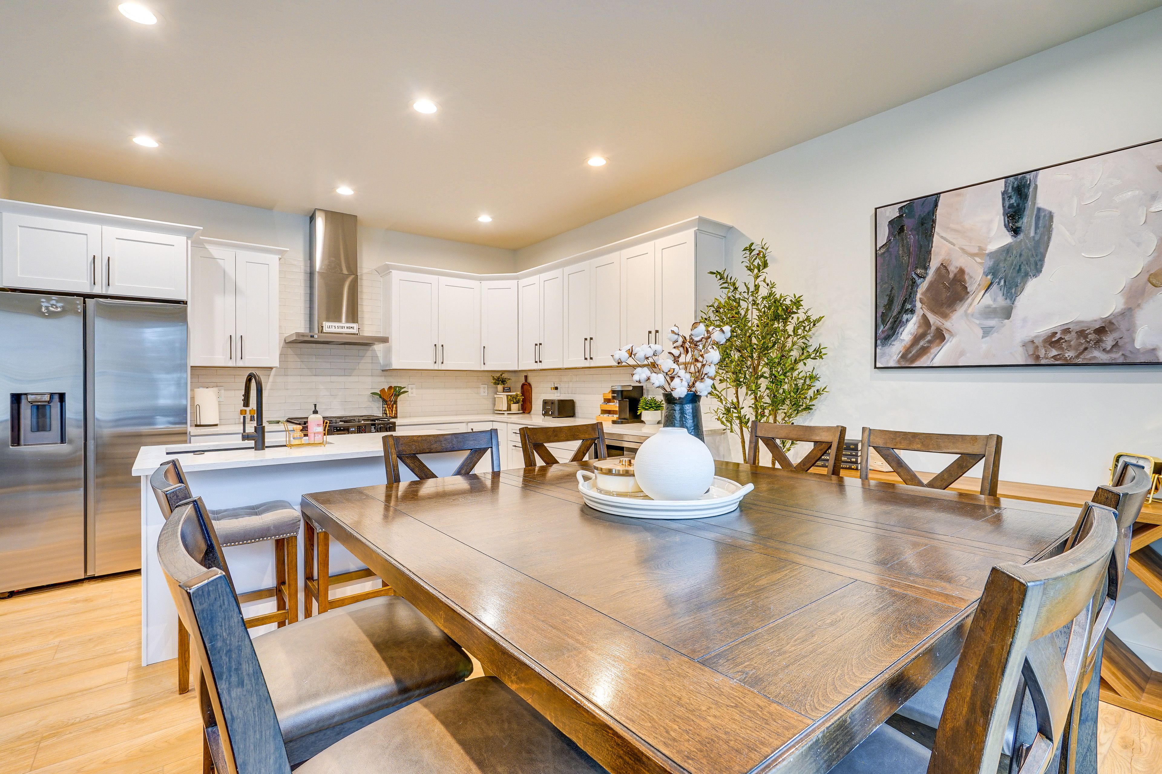 Kitchen | Dining Area