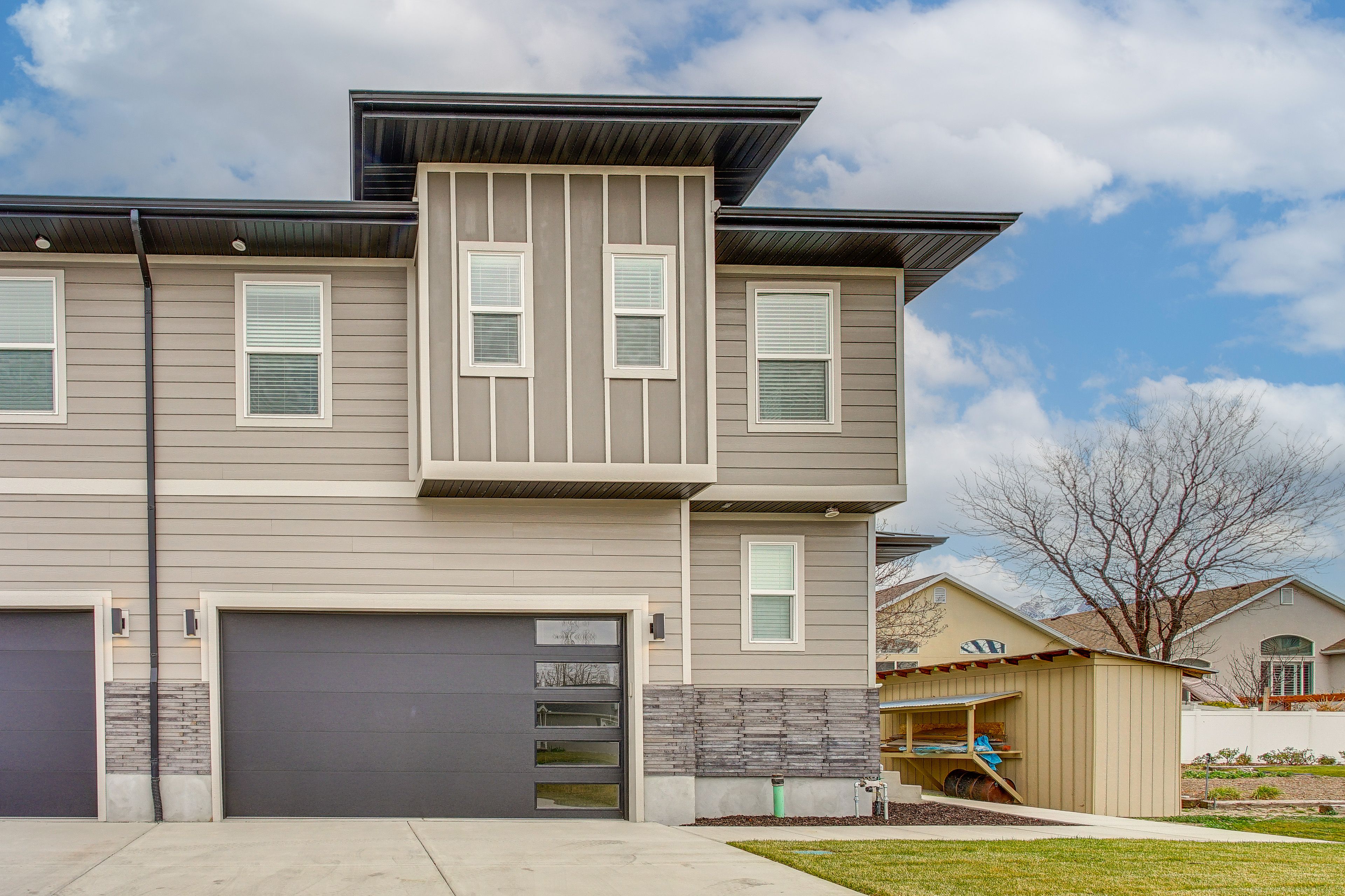 Exterior | Parking | Garage (2 Vehicles) | Driveway (2 Vehicles)