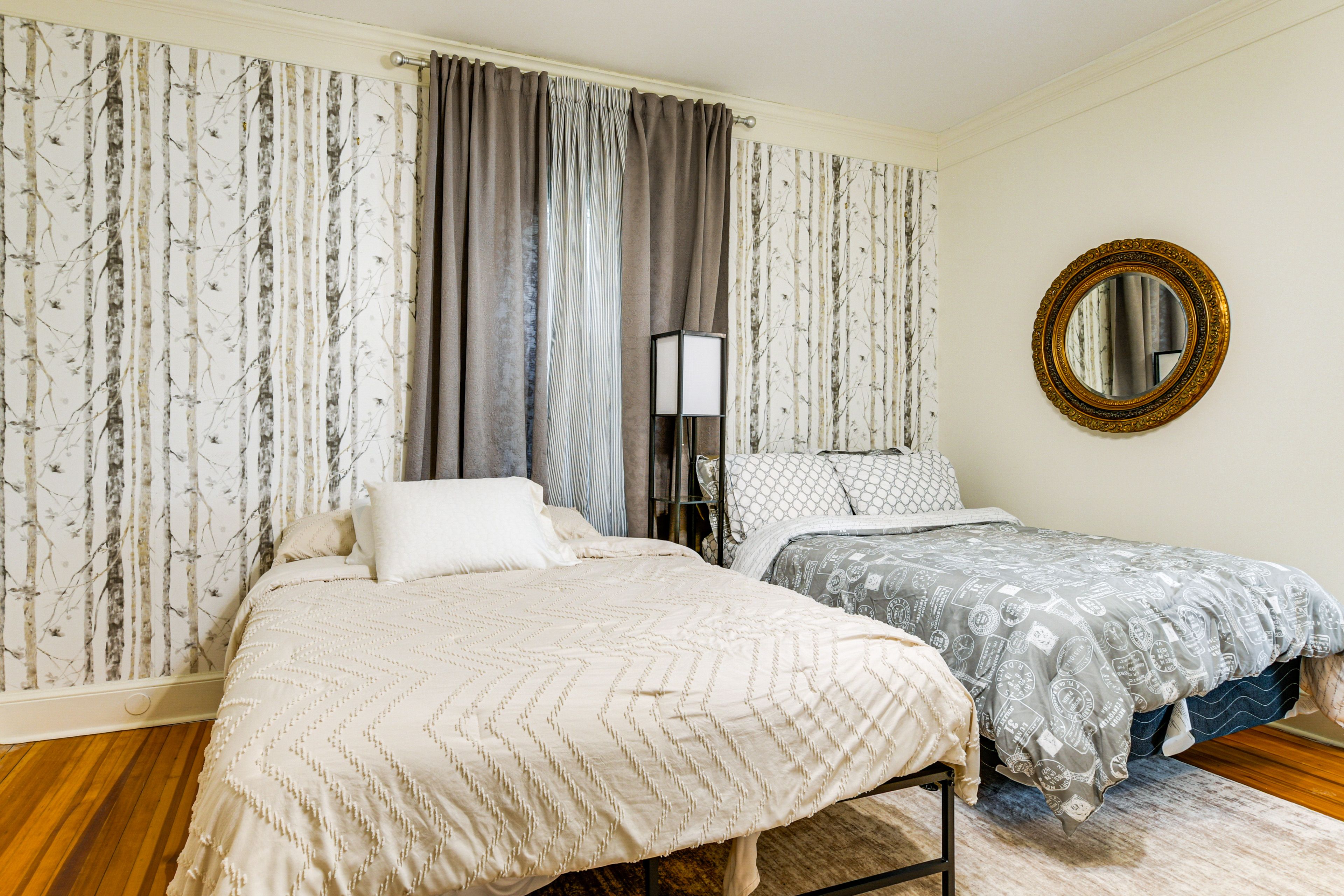 Bedroom 3 | Queen Bed | Full Bed | 1st Floor