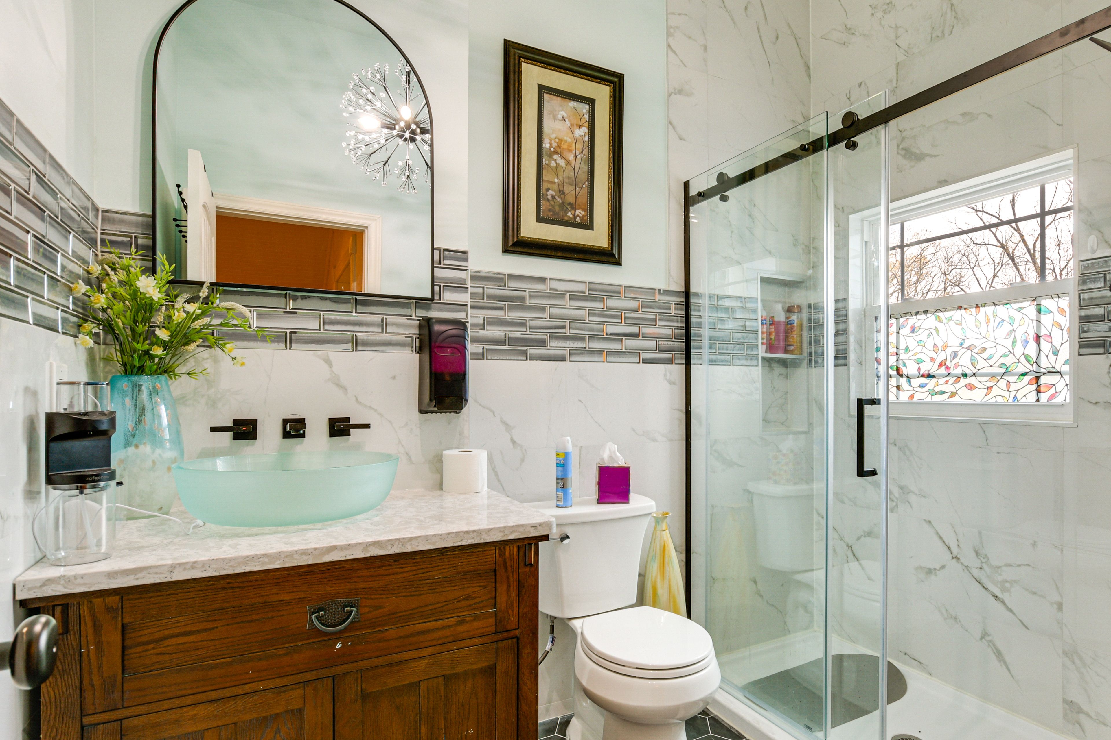 Full Bathroom | 2nd Floor