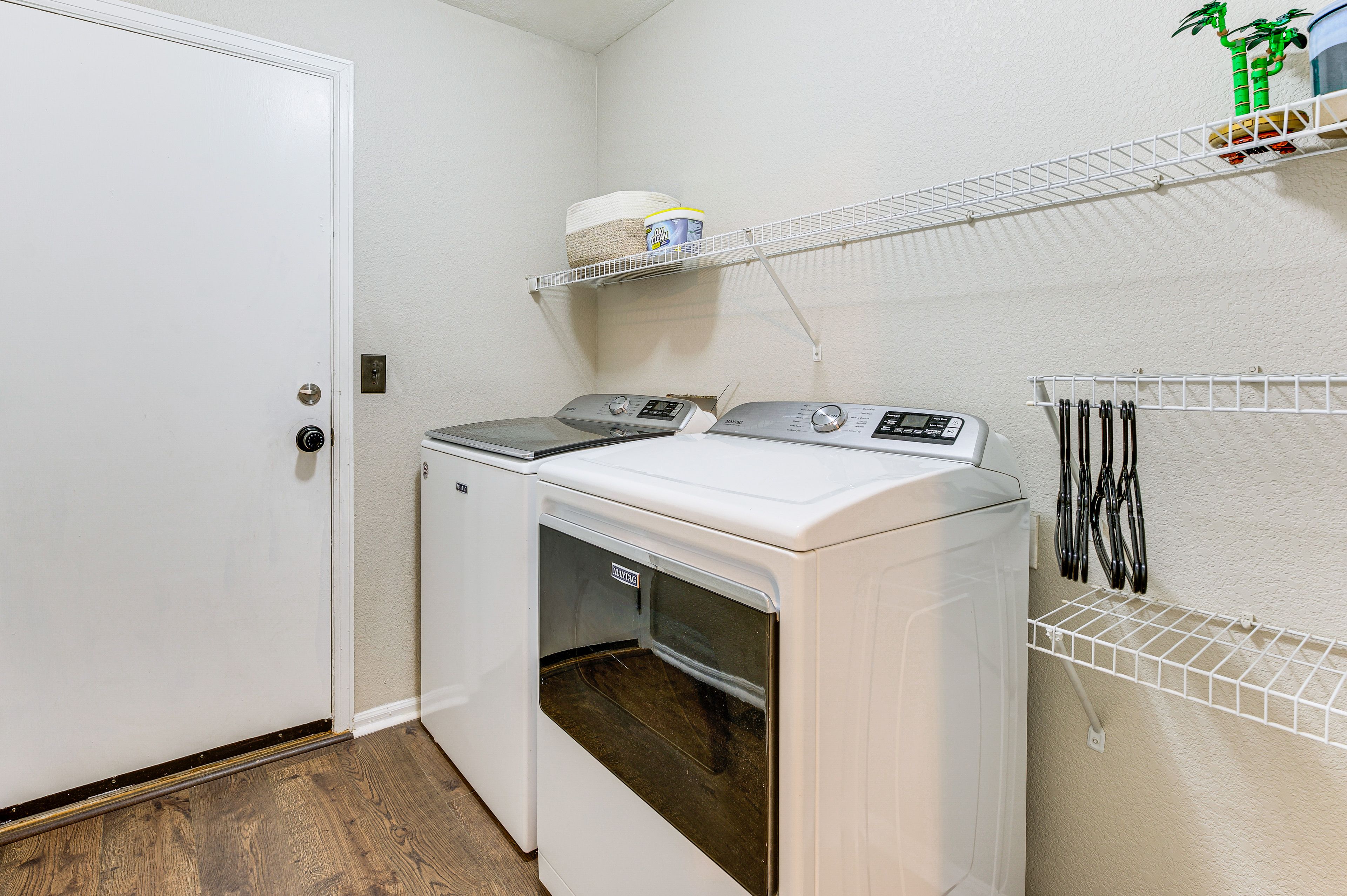 Laundry Room | Washer/Dryer | Detergent Provided