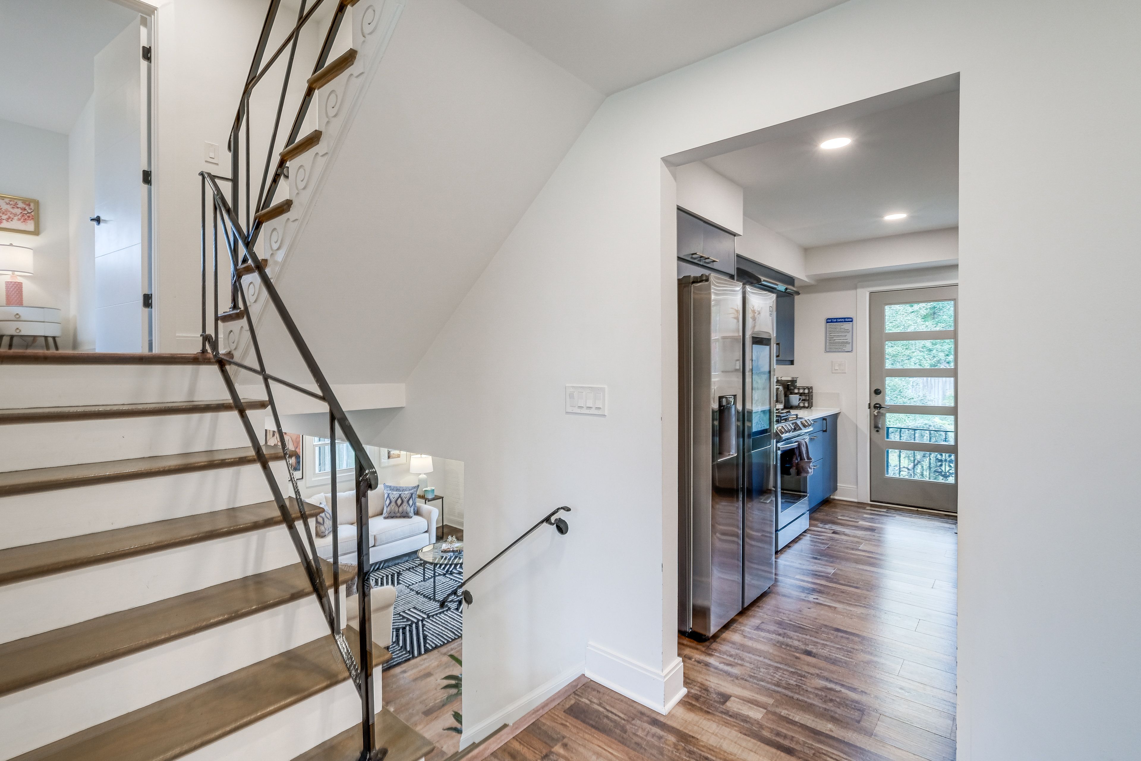 Landing | Main Level