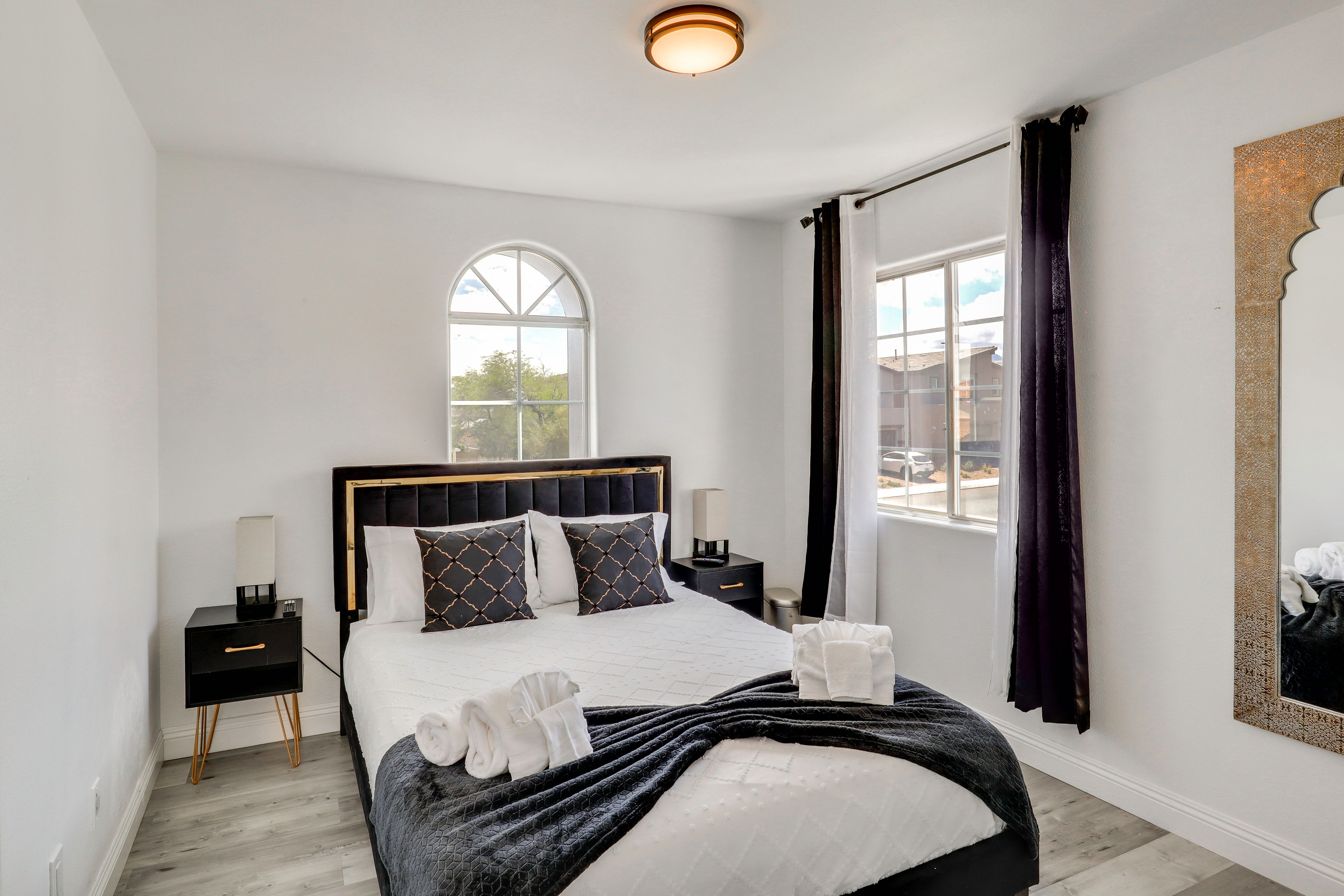 Bedroom 2 | Queen Bed | 2nd Floor