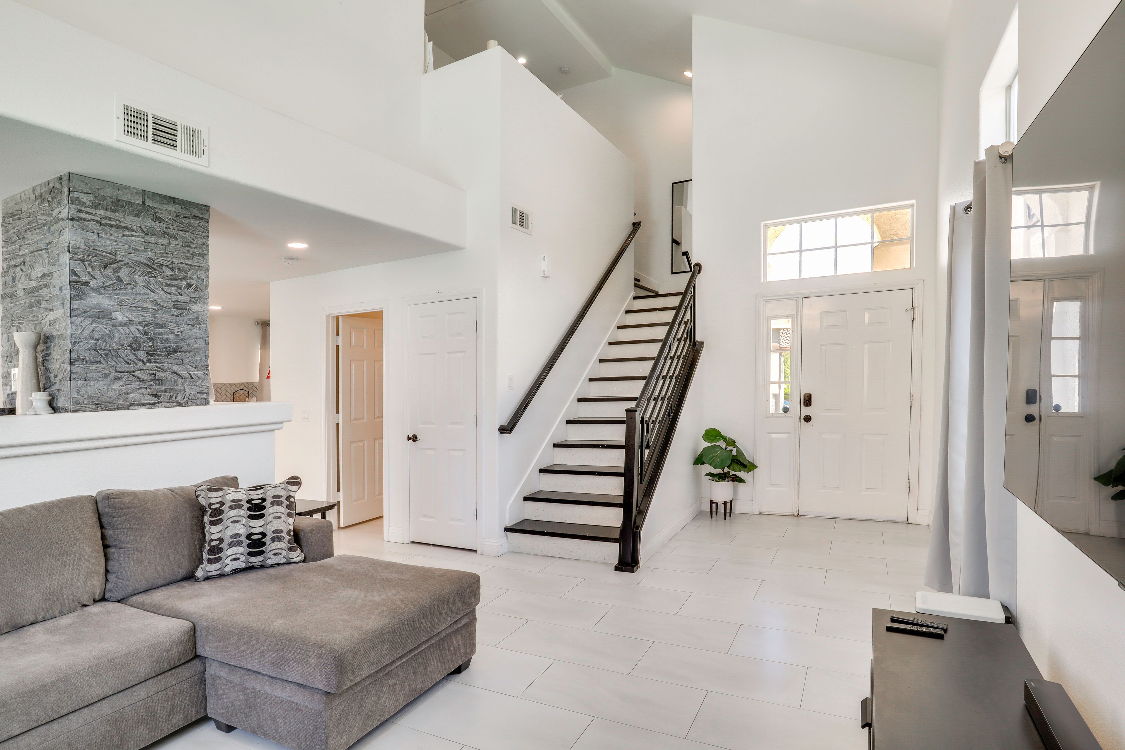 Living Room | Queen Sleeper Sofa | 1st Floor