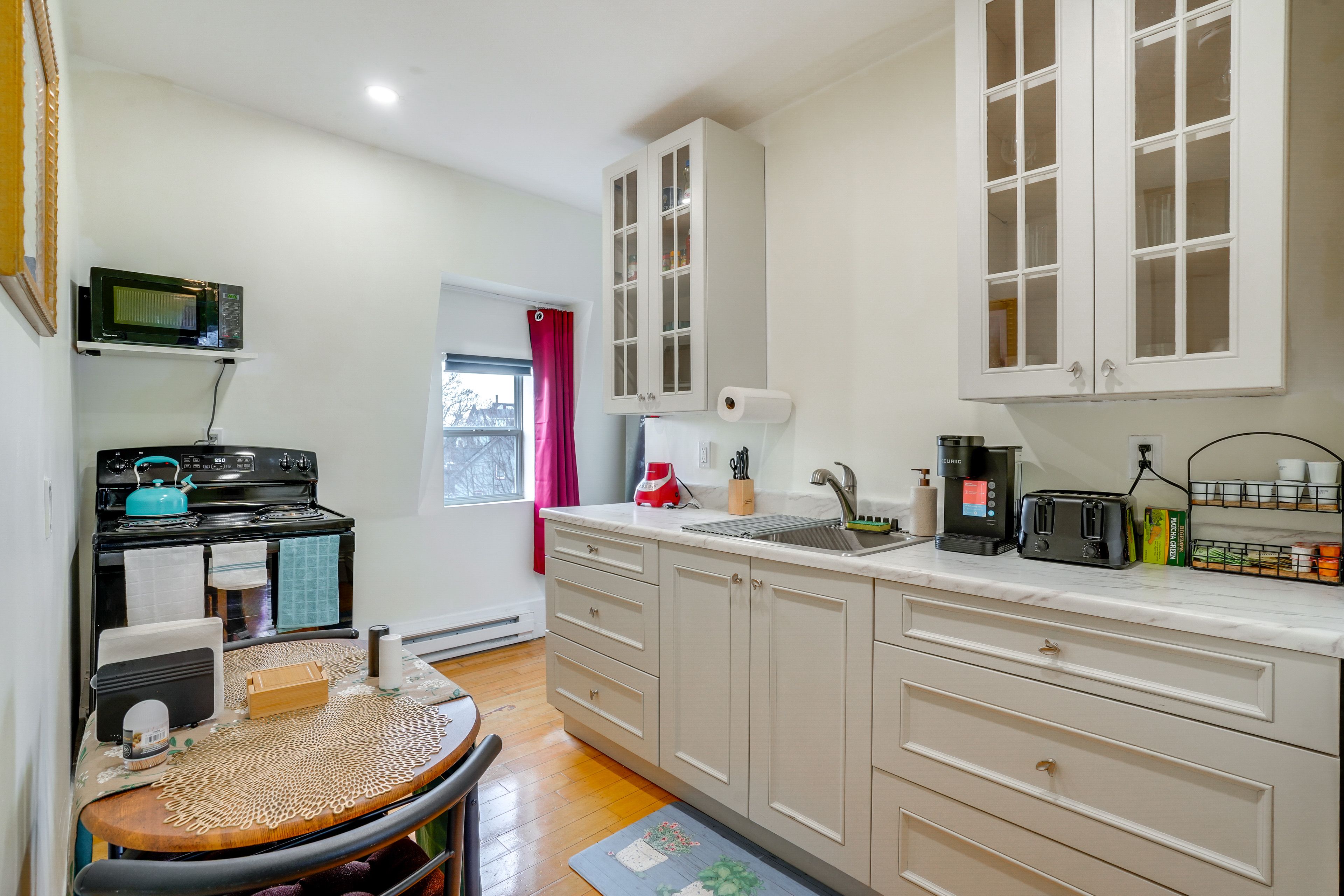 Lynn Vacation Rental | 1BR | 1BA | 600 Sq Ft | Stairs Required