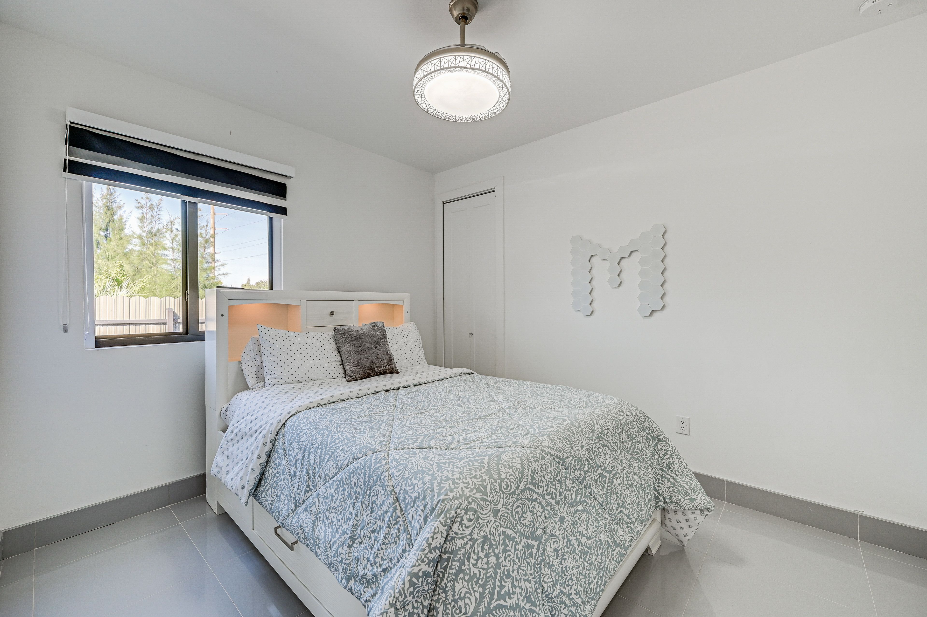 Bedroom 3 | Queen Bed