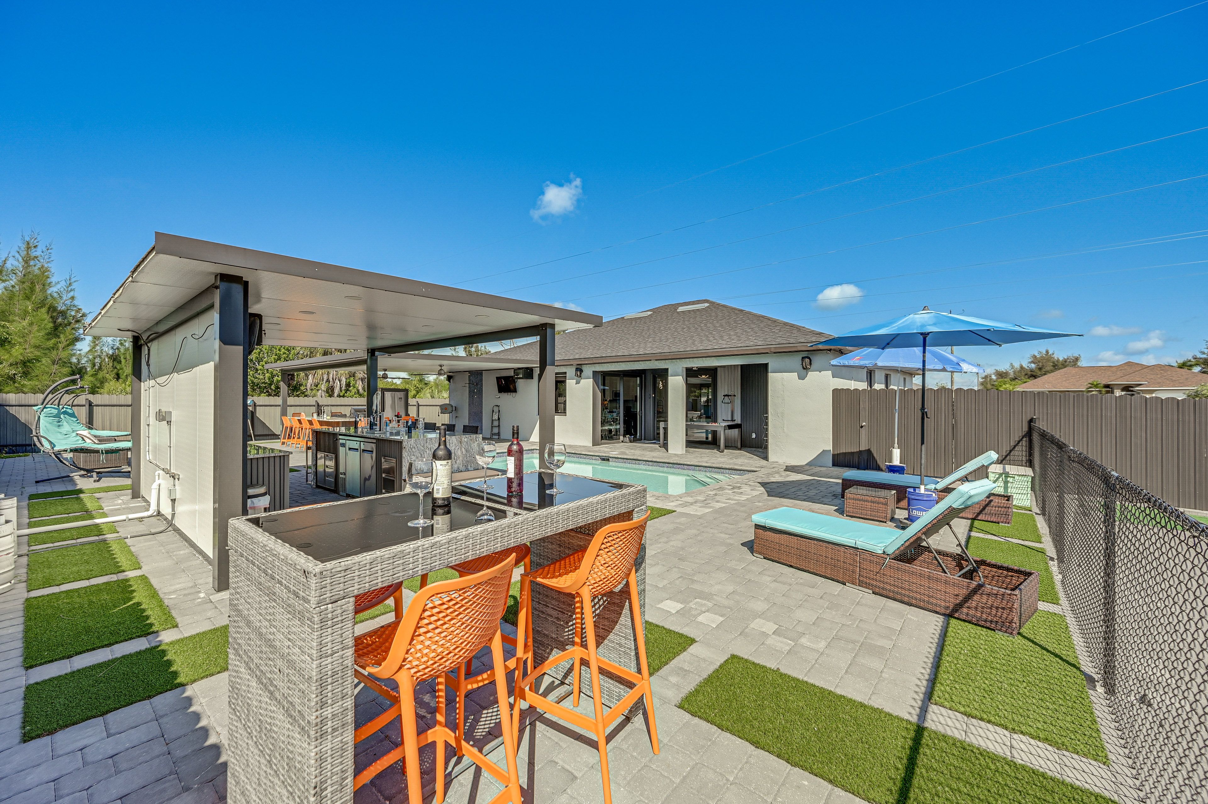 Bar | Lounge Furniture