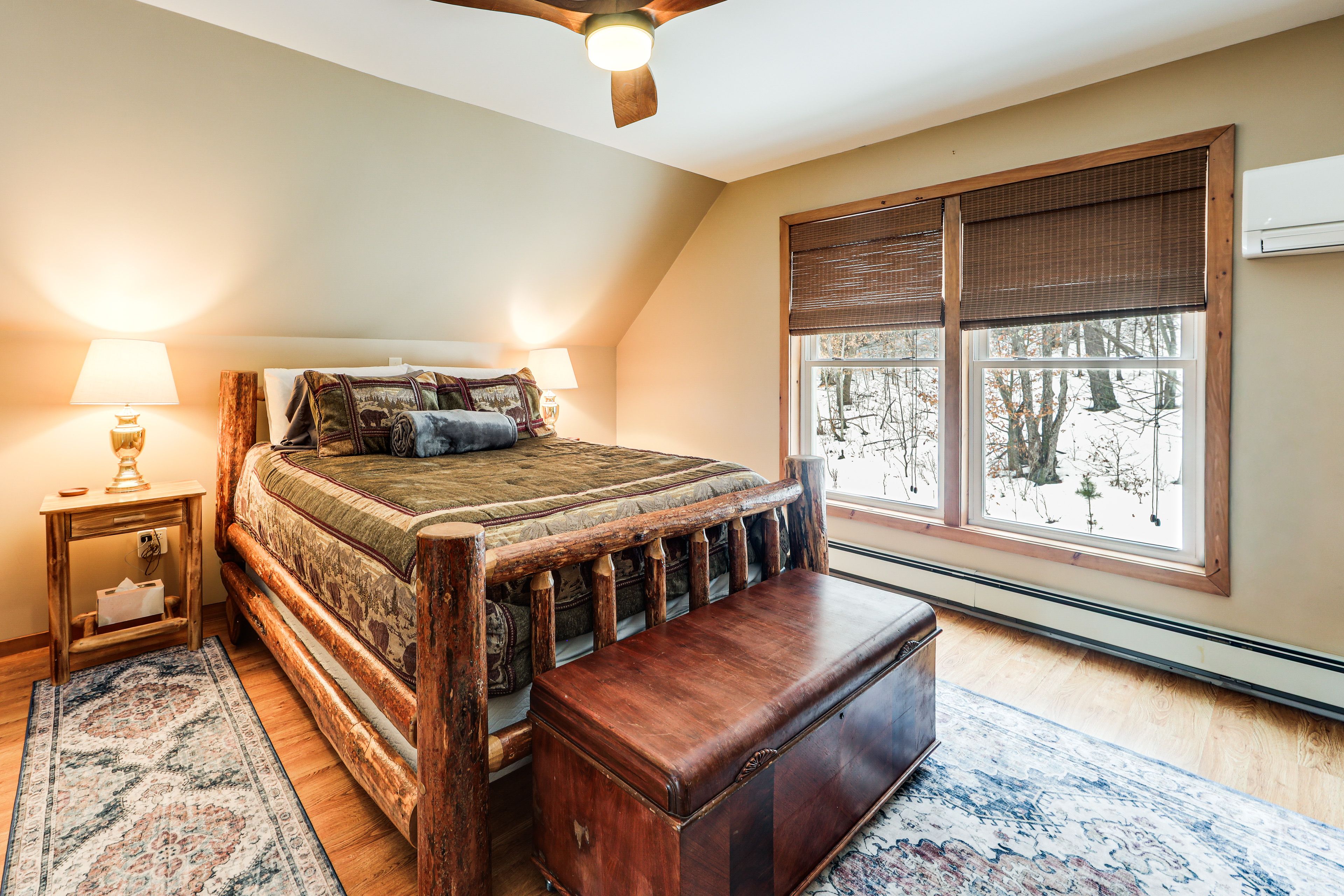 Bedroom 1 | Queen Bed | 2nd Floor