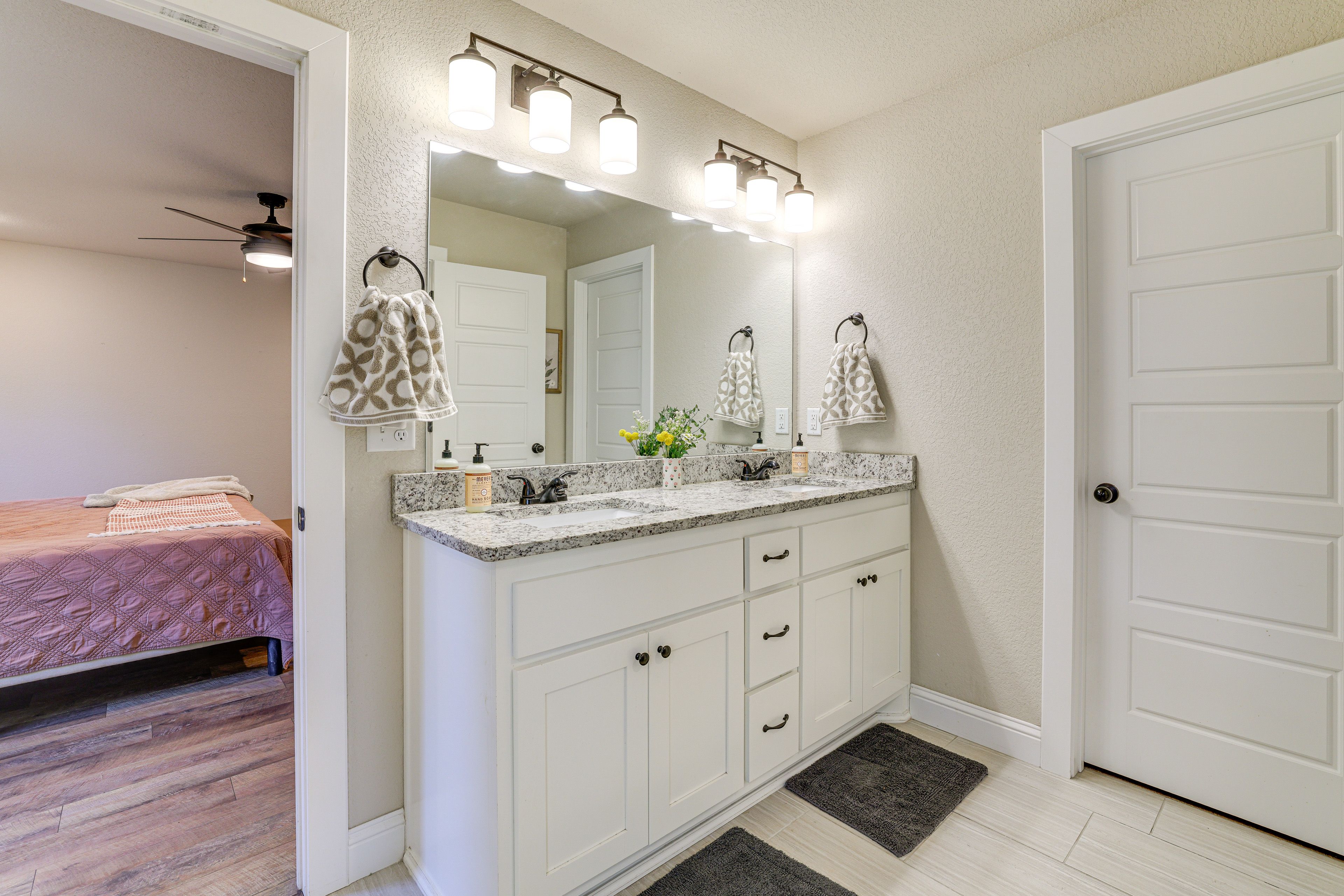 Bathroom | Towels Provided