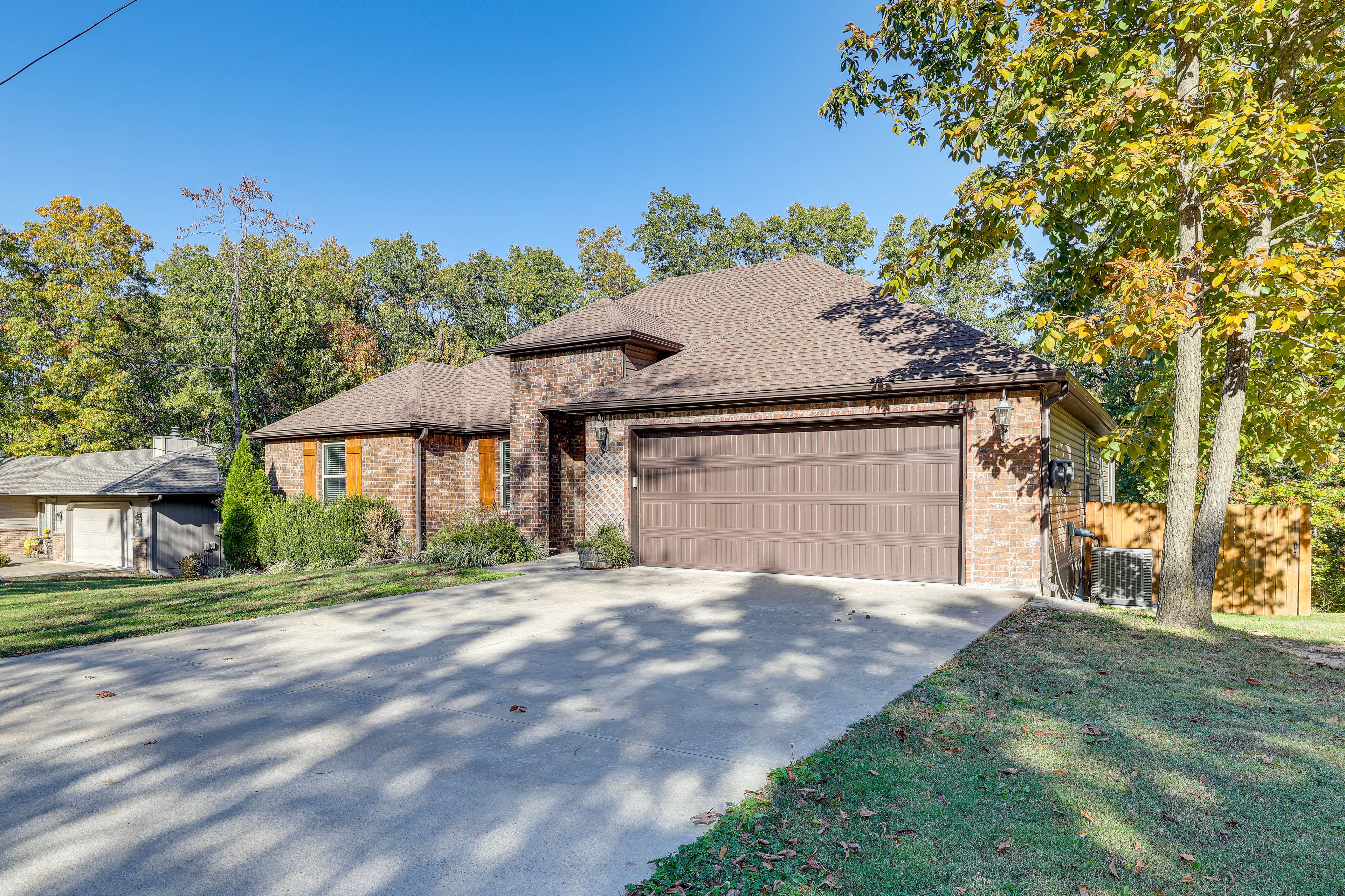 Exterior | Driveway (2 Vehicles) | Garage (2 Vehicles)