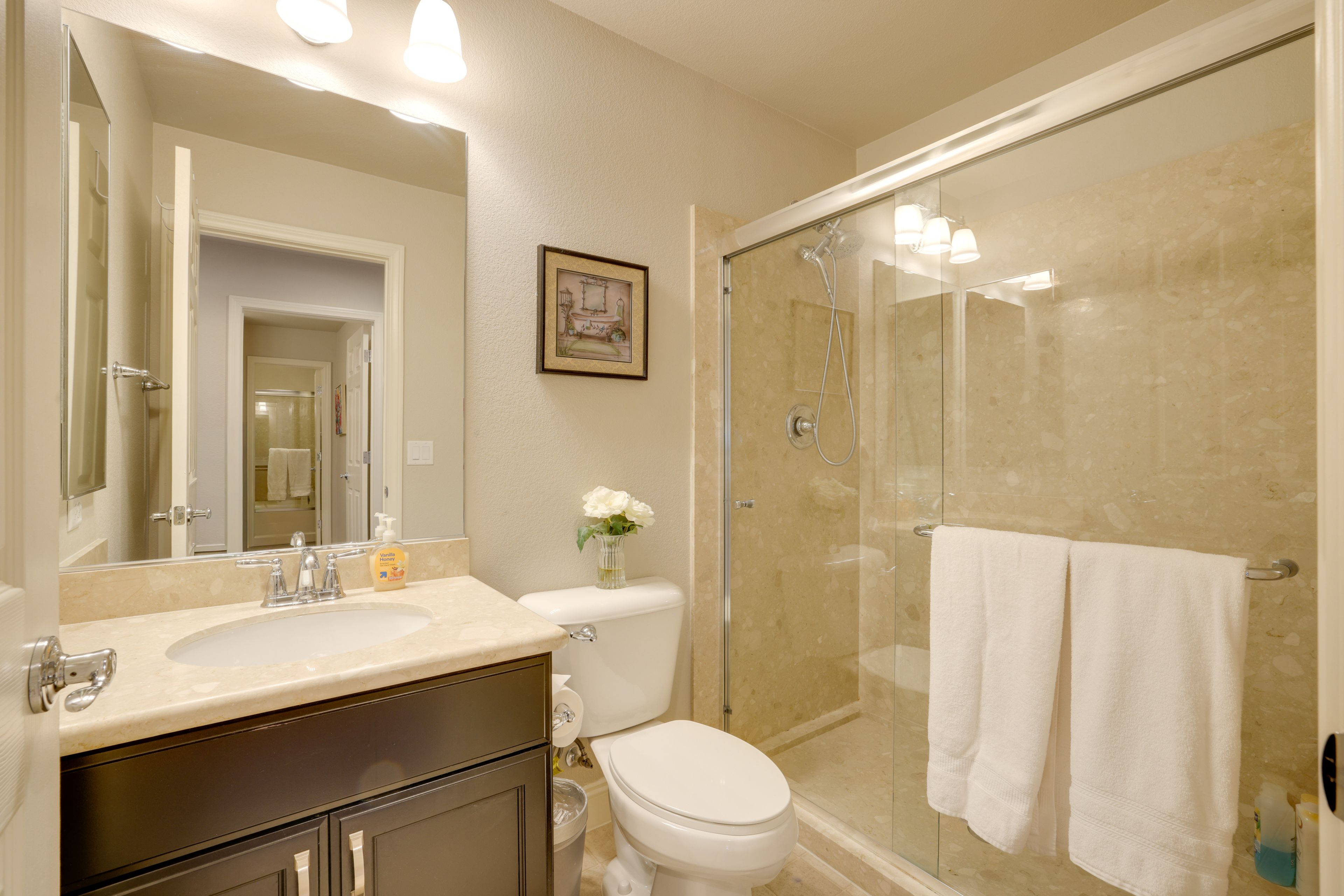 Full Bathroom | 2nd Floor