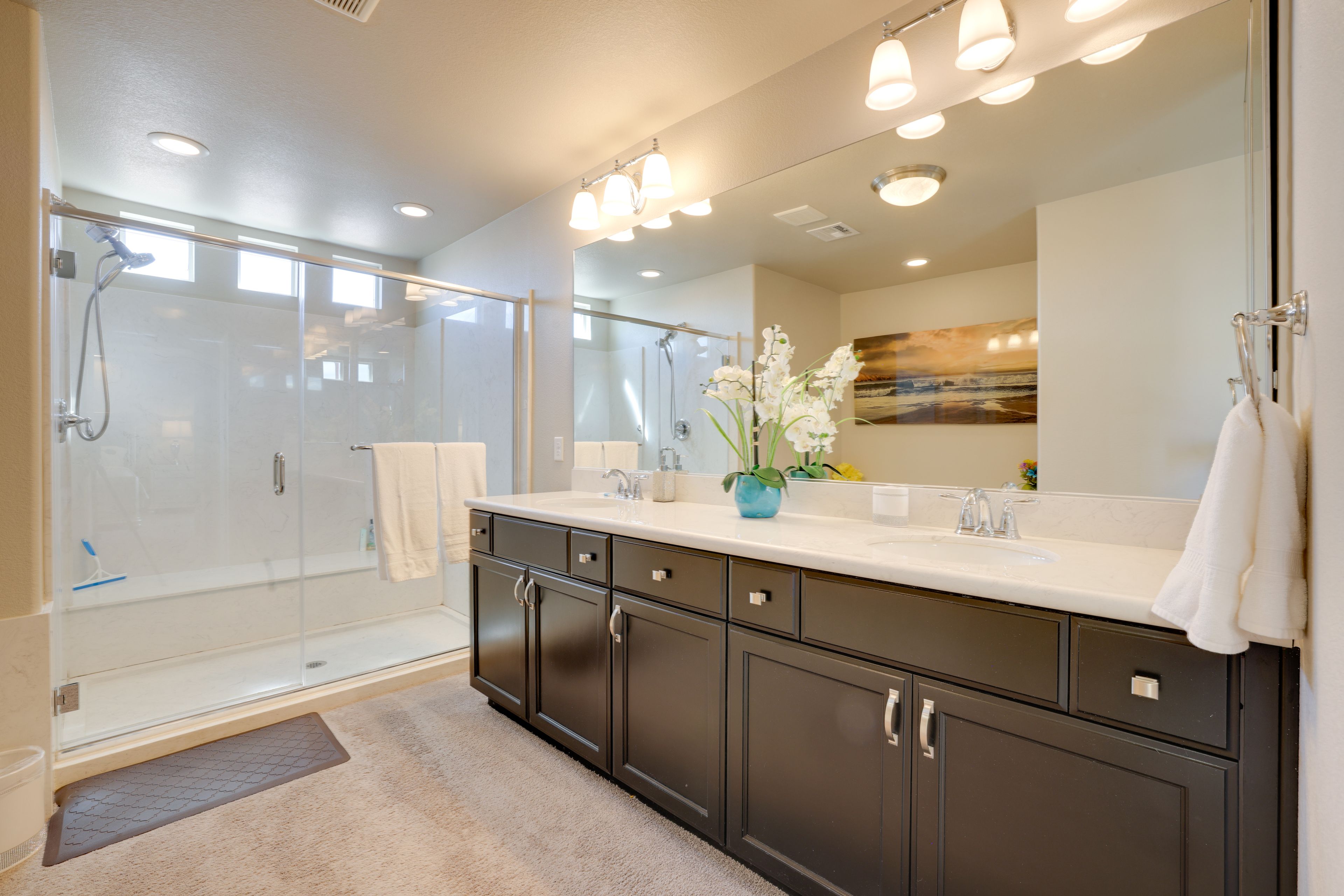 Full Bathroom | 2nd Floor