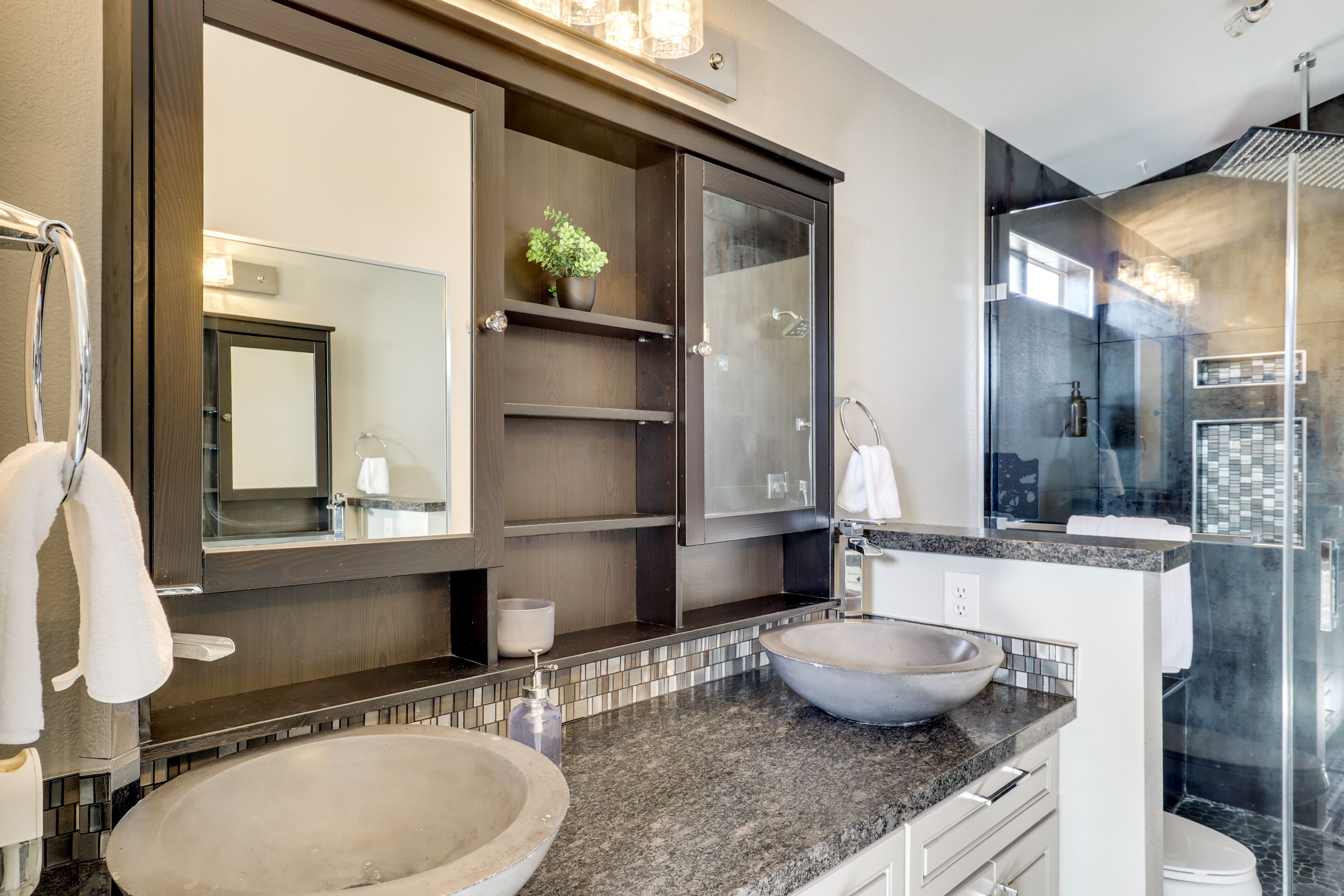 En-Suite Bathroom | Shower | 2nd Floor