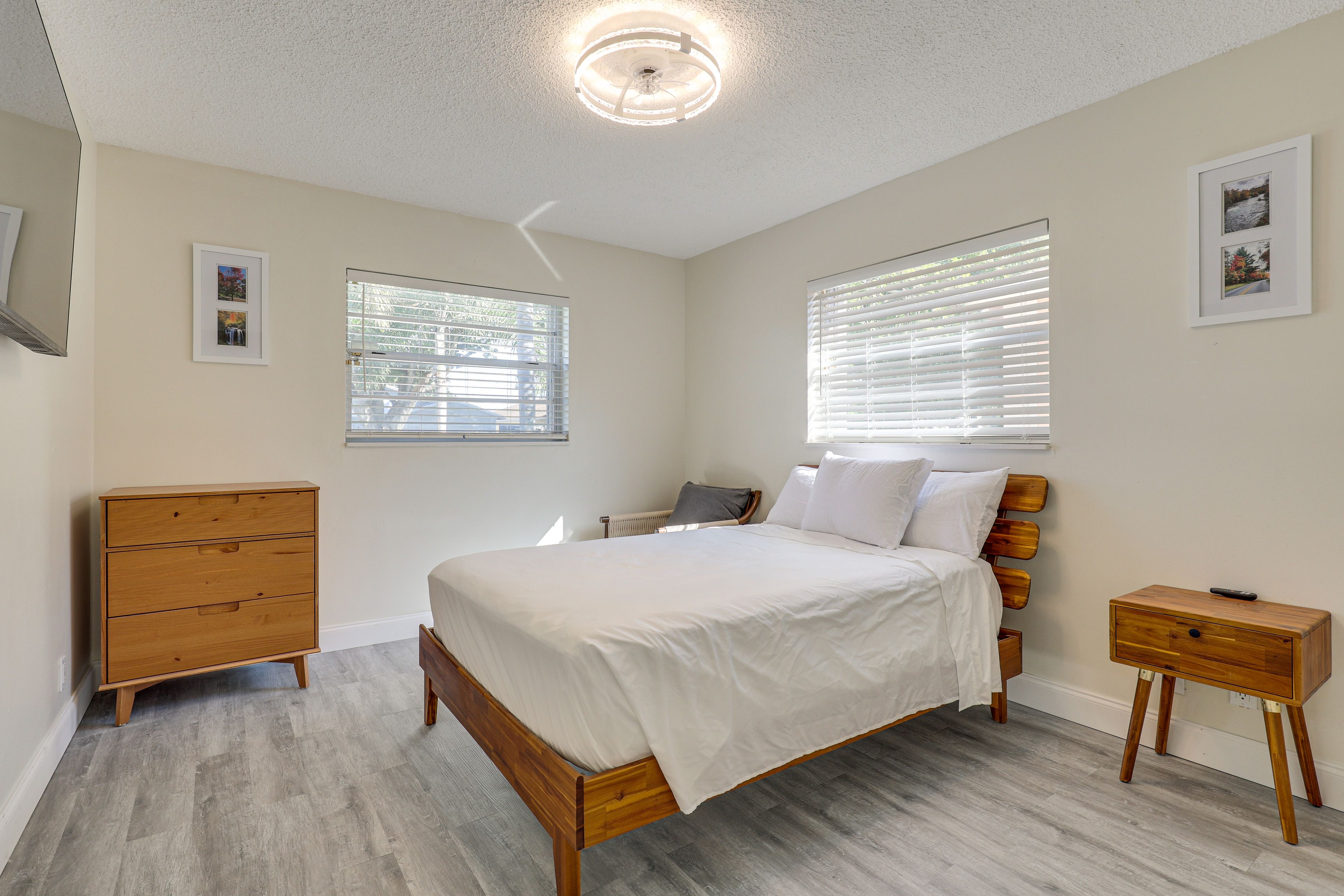 Bedroom 3 | Full Bed | Smart TV