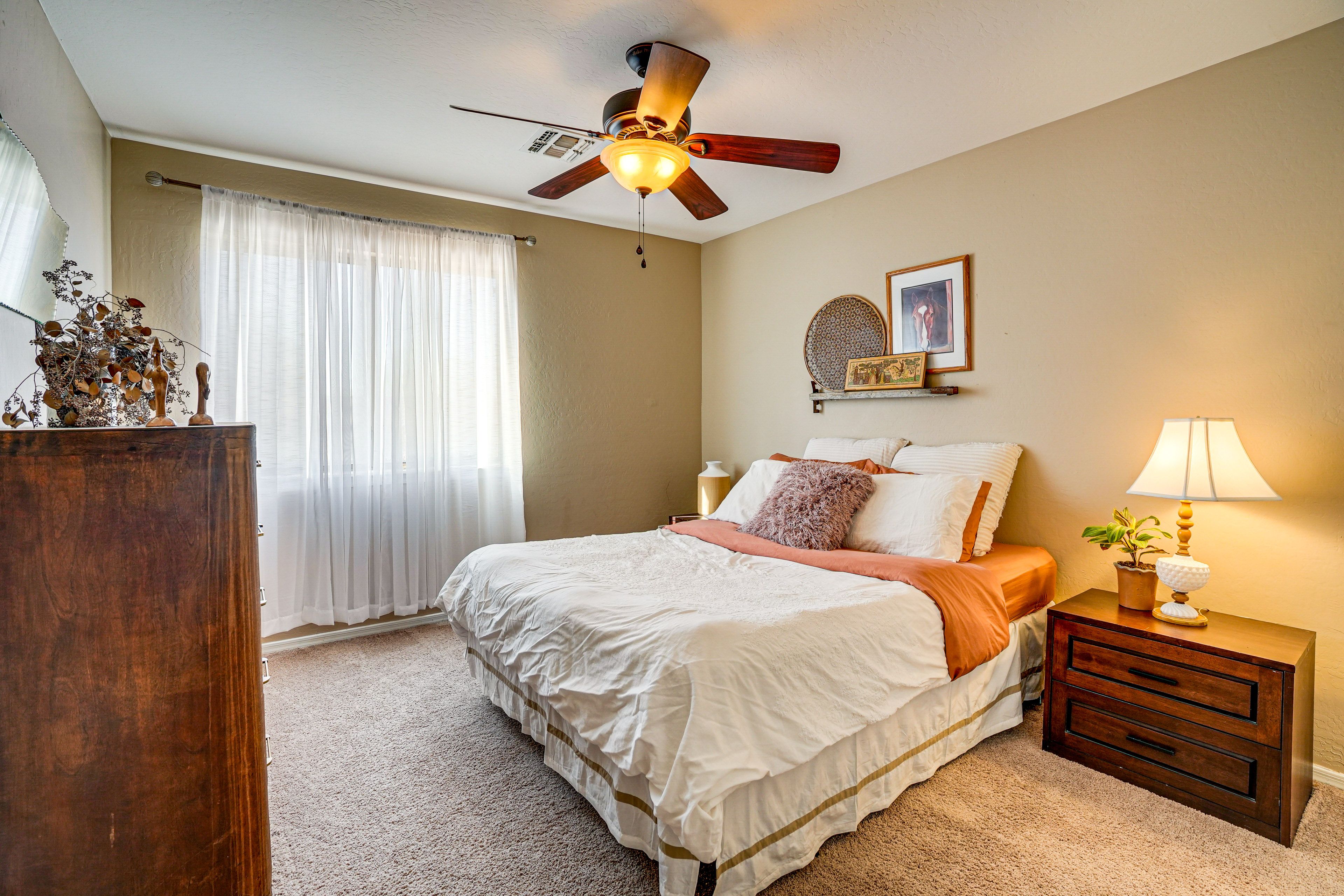 Bedroom 3 | Queen Bed