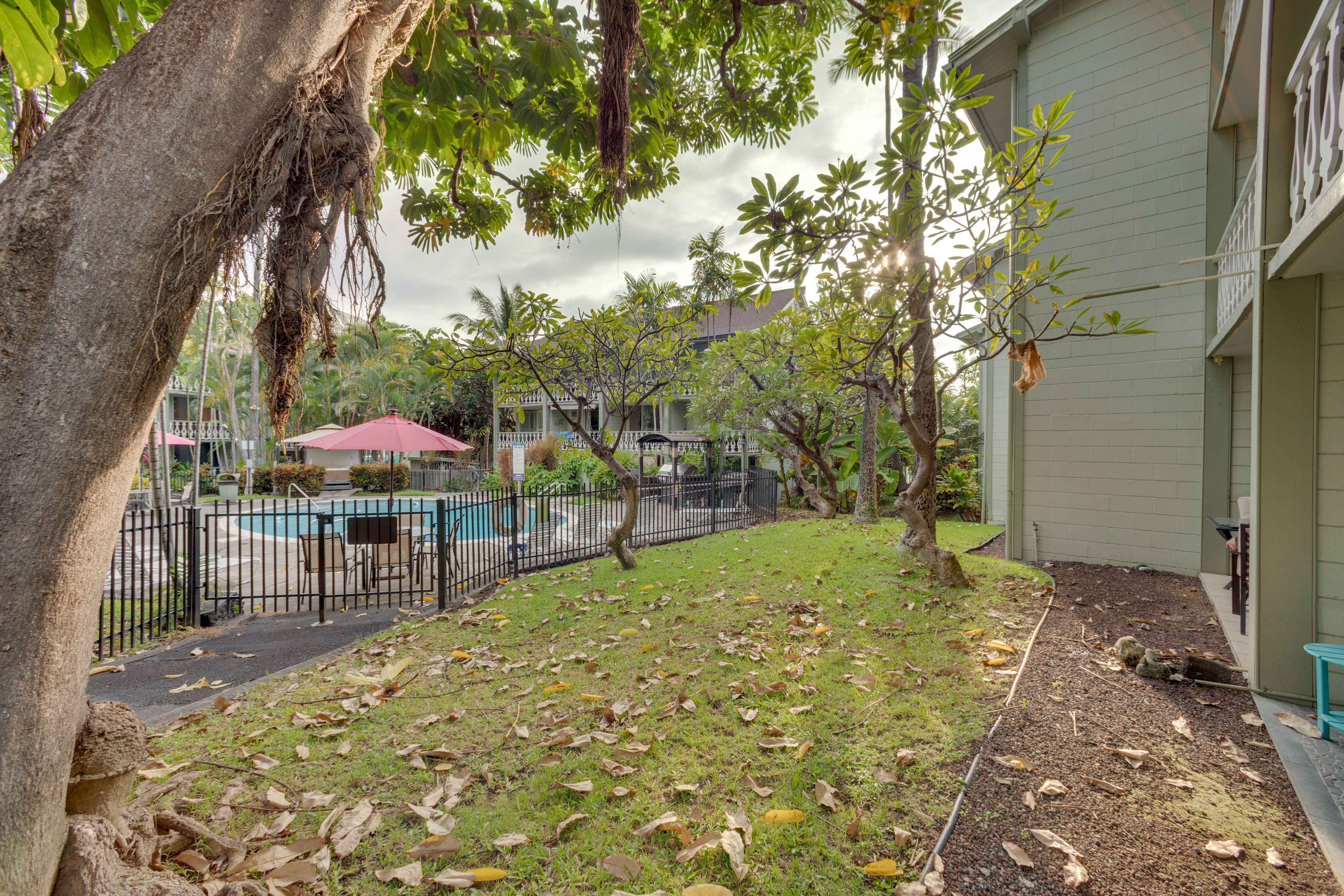 Kona Islander Inn Amenities