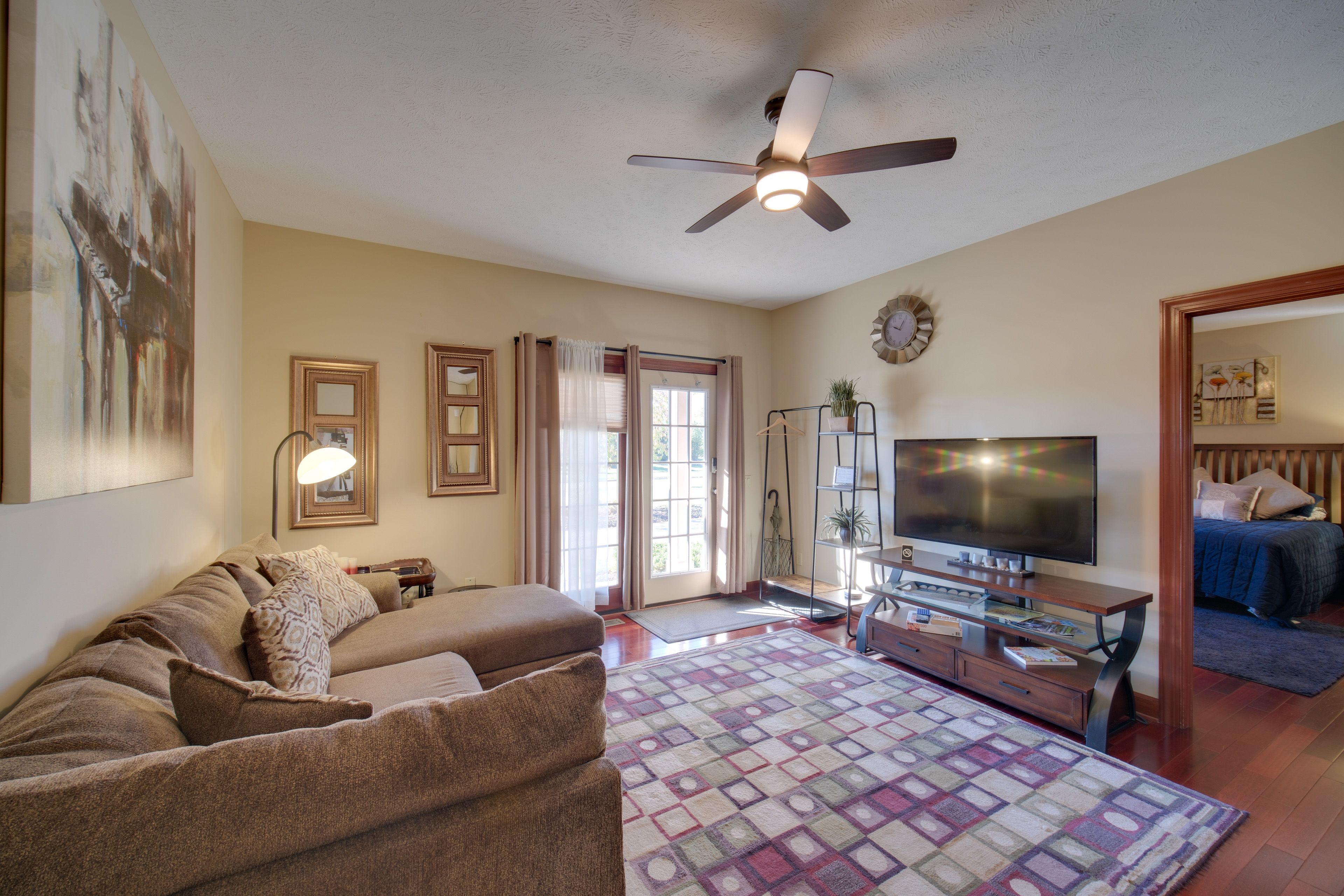 Highland Heights Vacation Rental | 1BR | 1BA | 800 Sq Ft | 3 Steps to Access