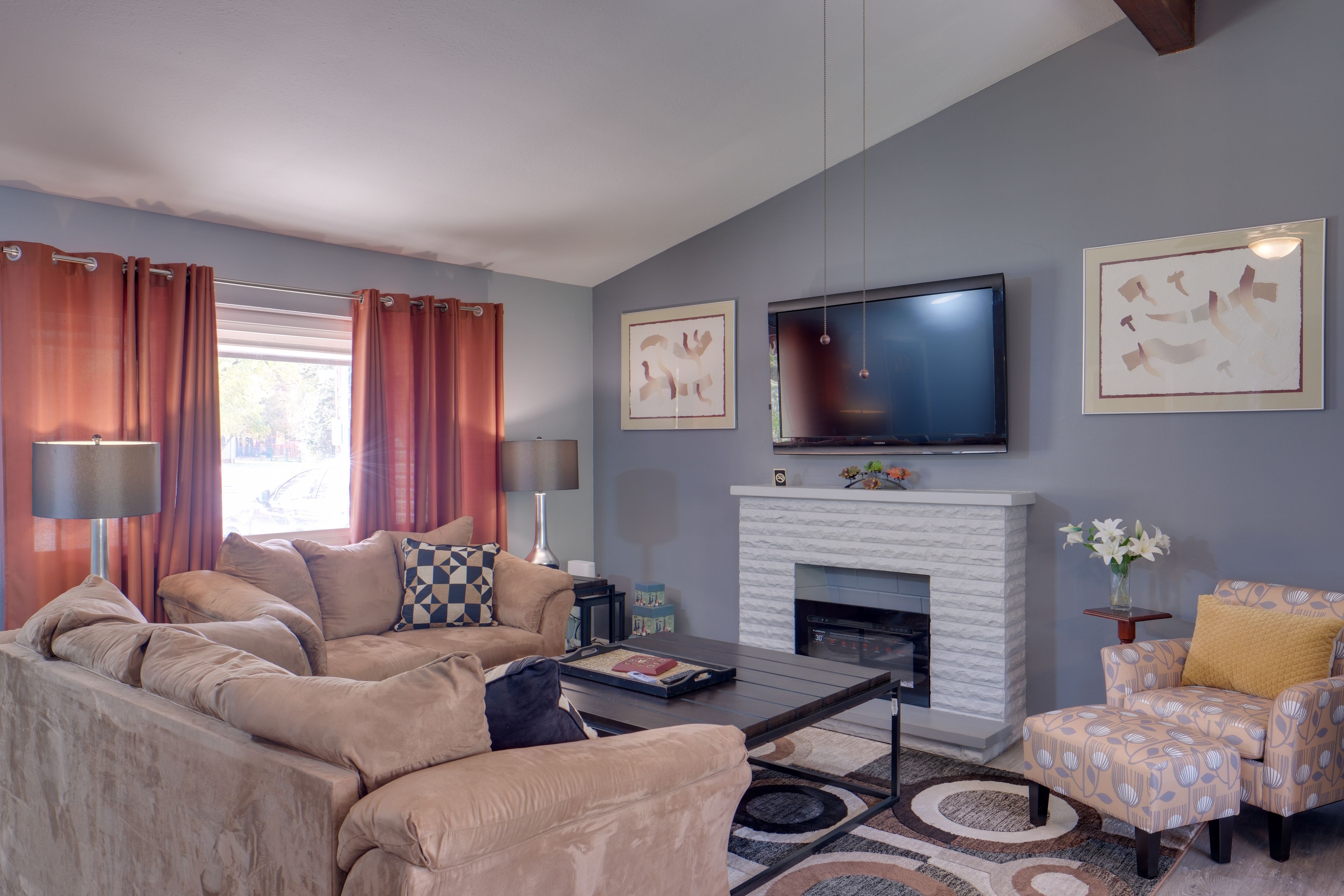 Richmond Heights Vacation Rental | 4BR | 2BA | 1,550 Sq Ft | 2 Steps to Enter