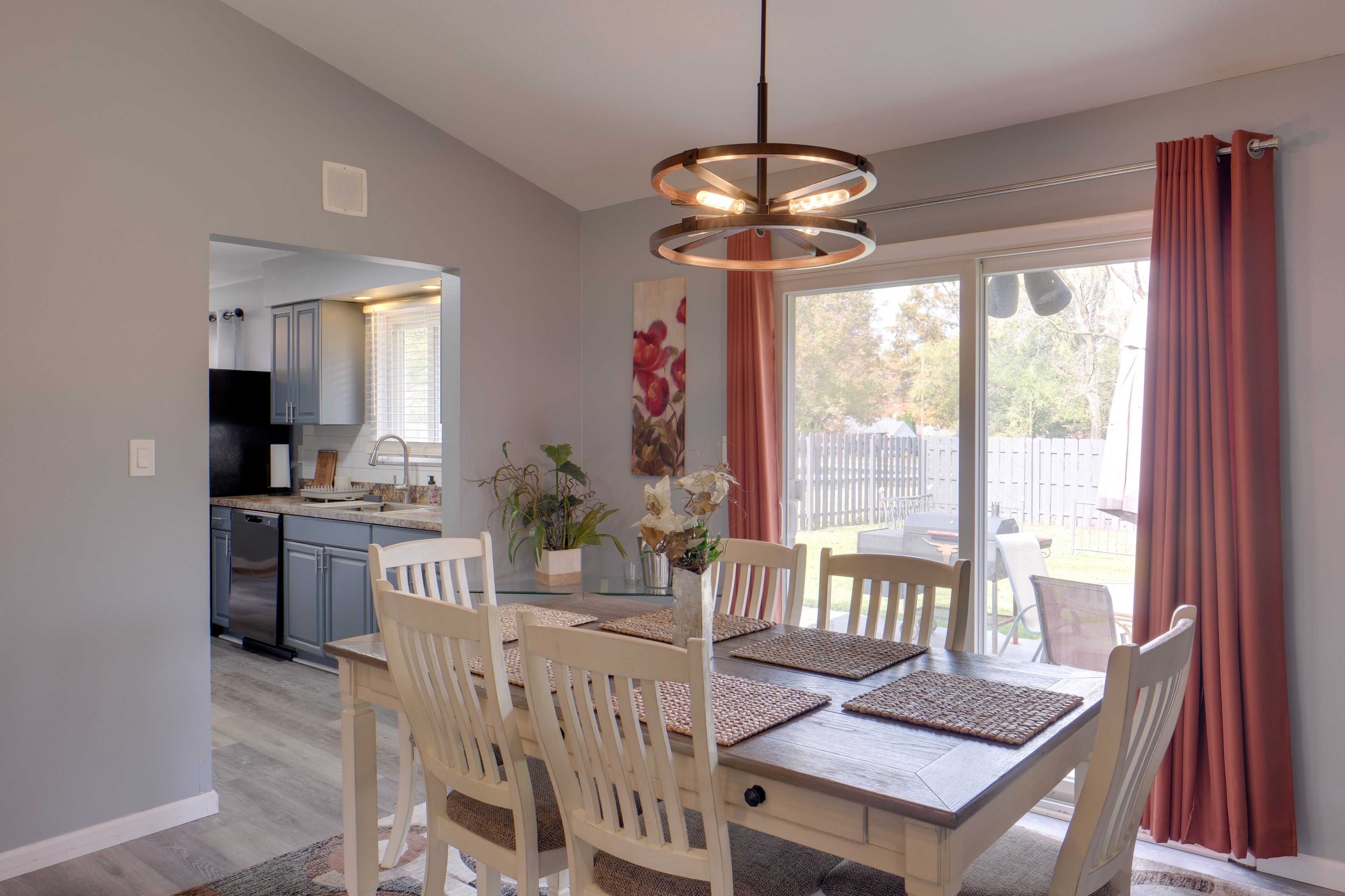 Dining Area | Main Level