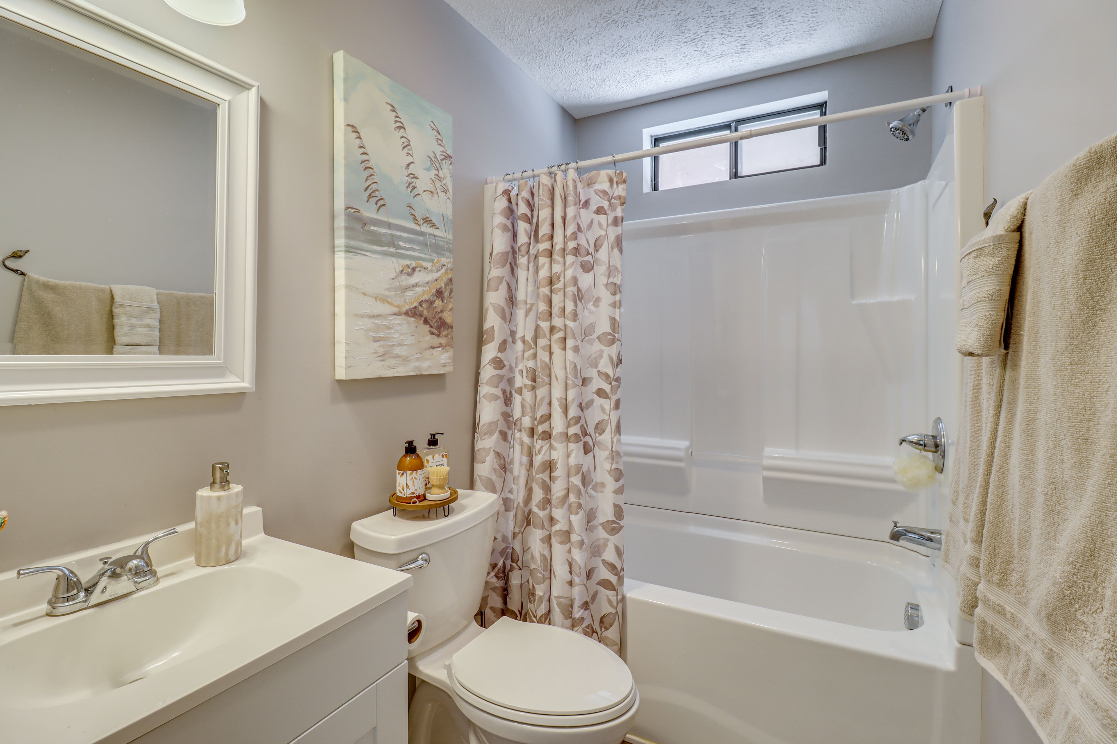 Full Bath | Main Level