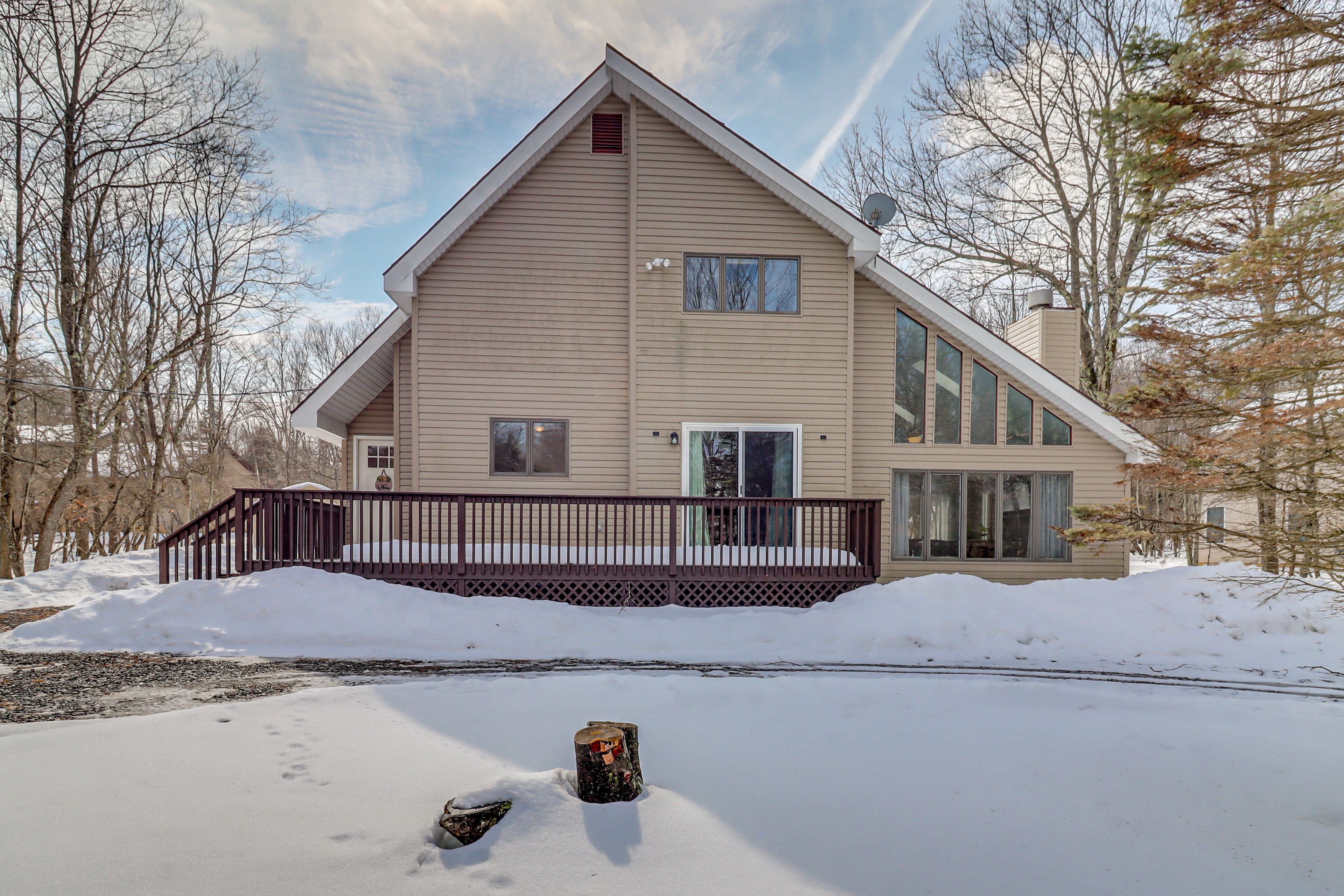Deck | Gas Grill | Fire Pit