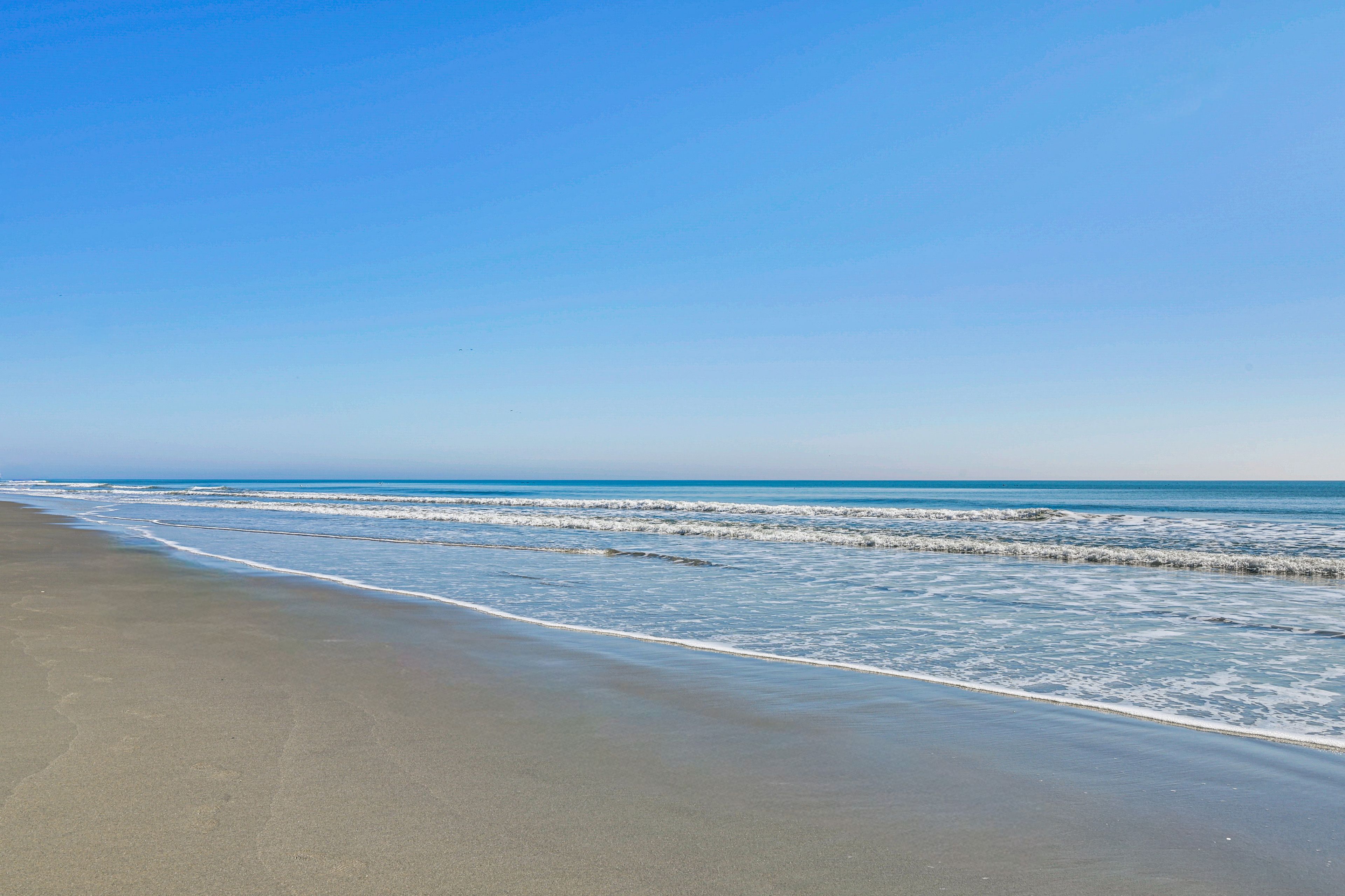 Whispering Sands | Community Beach Access