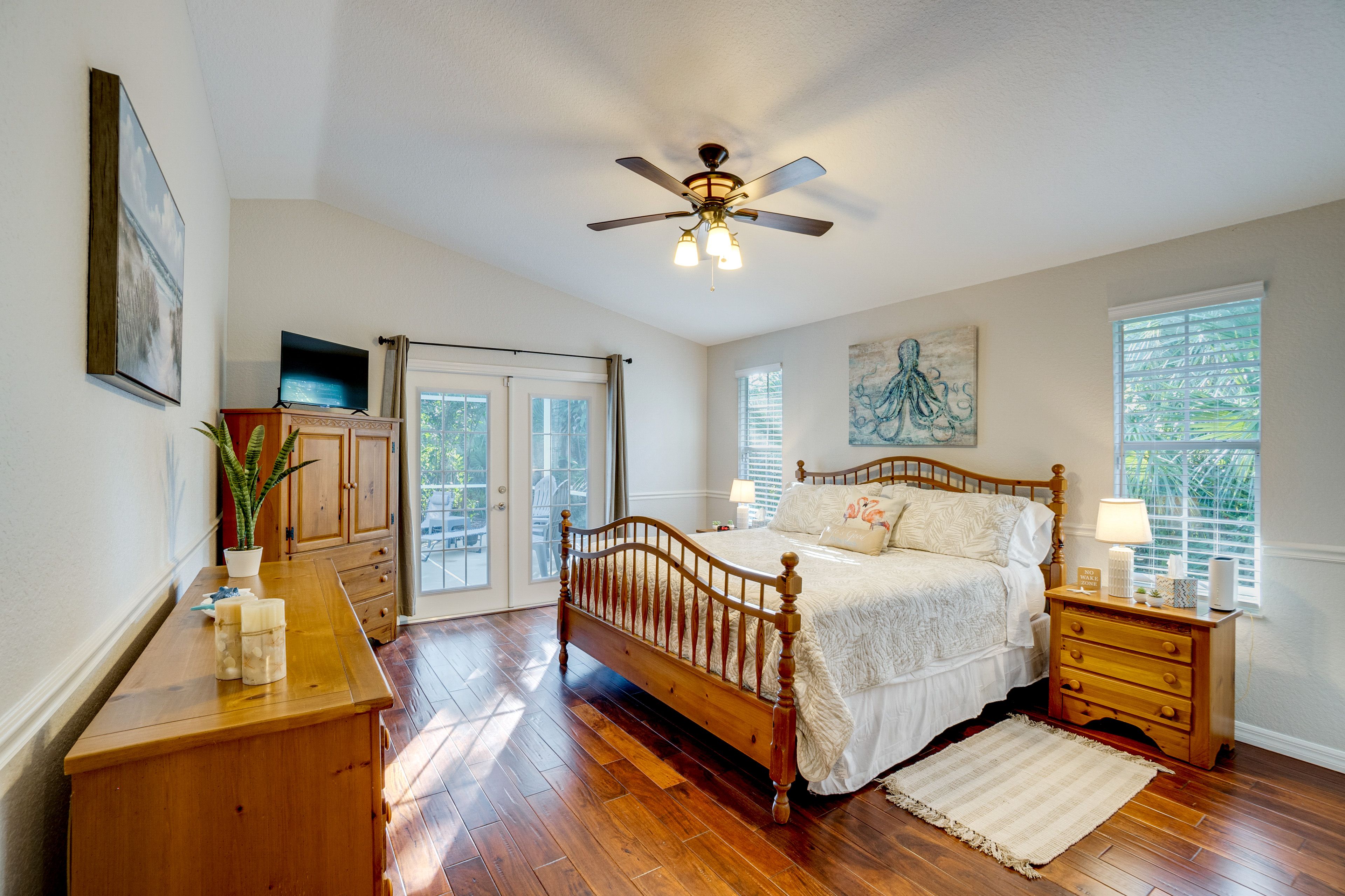 Bedroom 1 | King Bed | Smart TV | Linens Provided