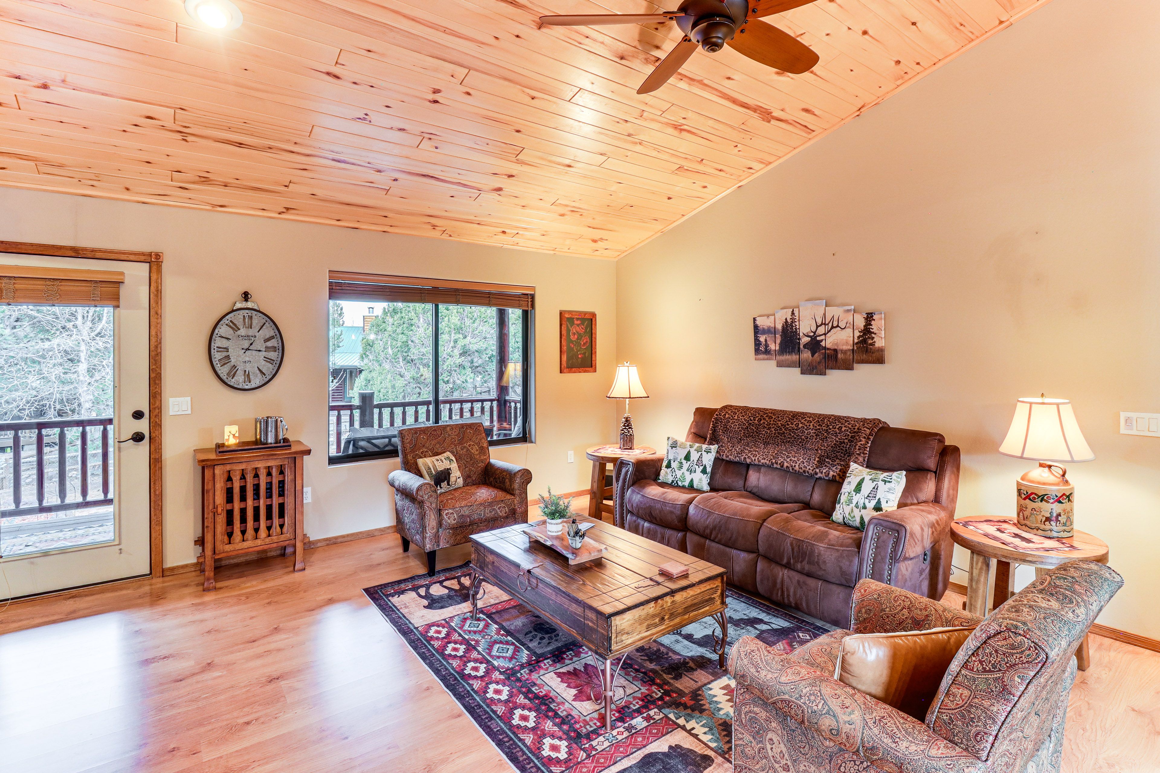 Show Low Vacation Rental | 2BR | 2BA | 1,200 Sq Ft | 2 Steps to Enter